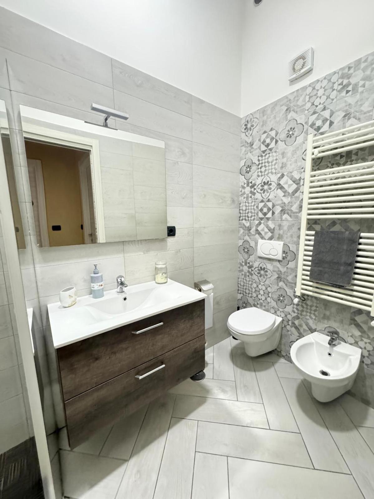 Two-Bedroom Apartment - Photo 13
