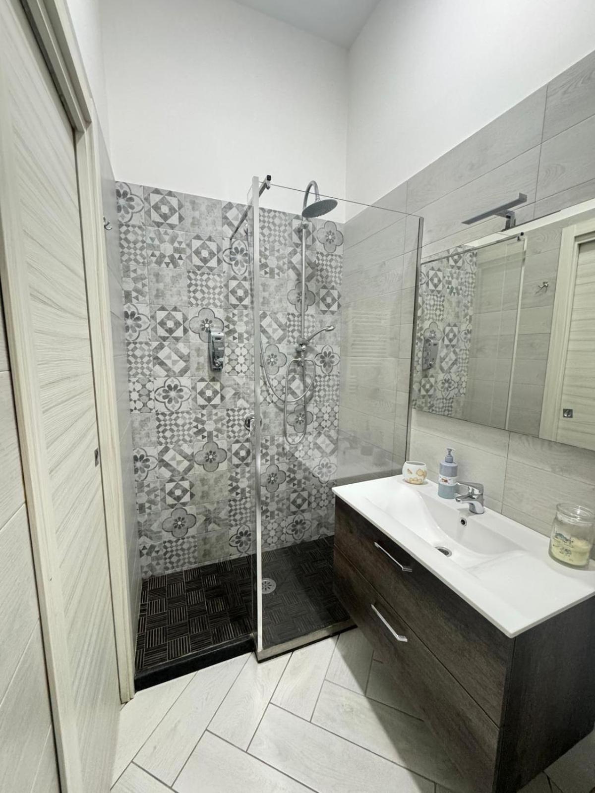 Two-Bedroom Apartment - Photo 4