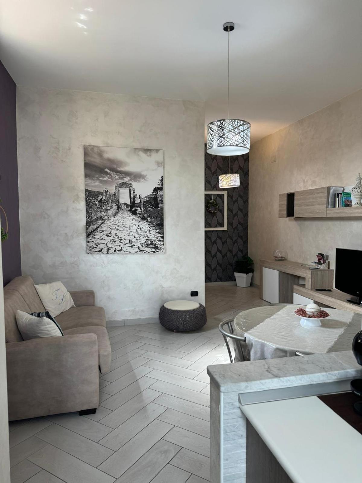 Two-Bedroom Apartment - Photo 6