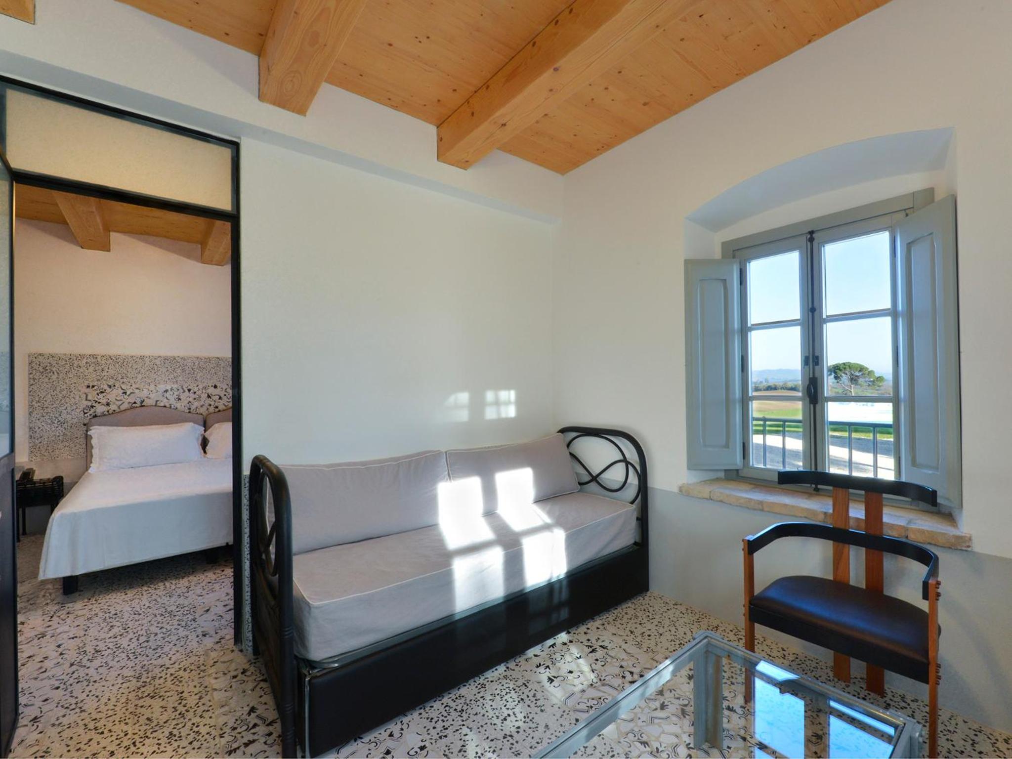 Comfort Suite photo 3