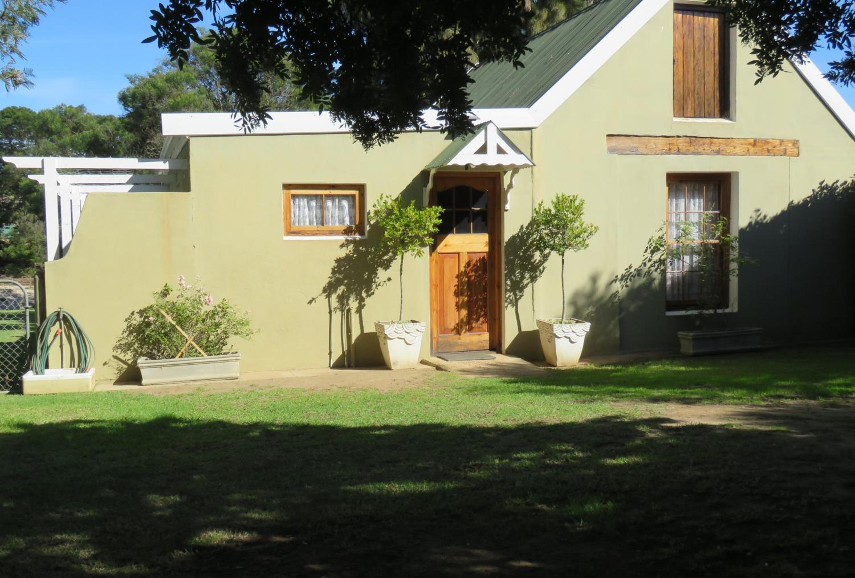 Two-Bedroom Cottage photo 3