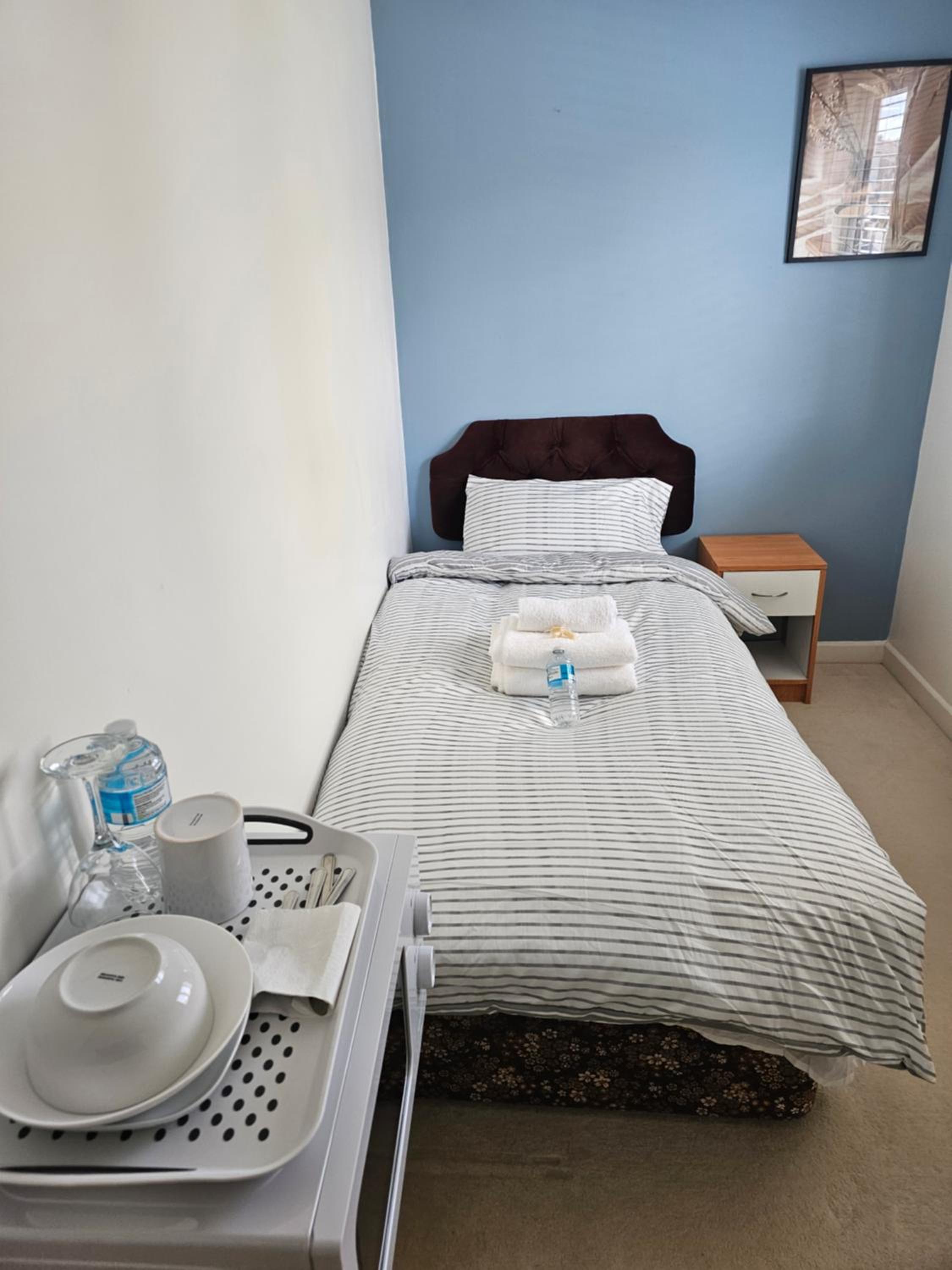 Single Room photo 2