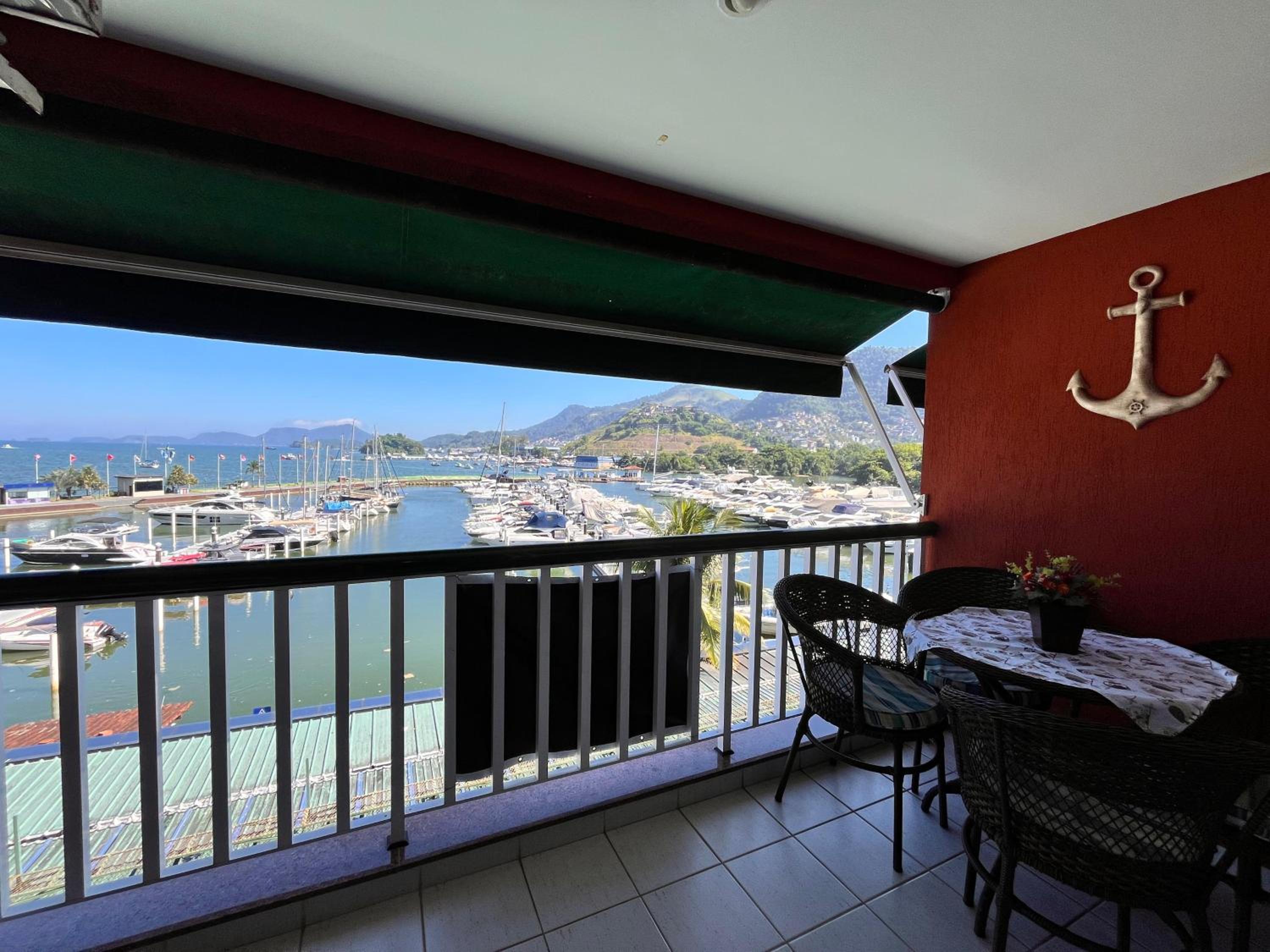 Studio Apartment with Sea View photo 3
