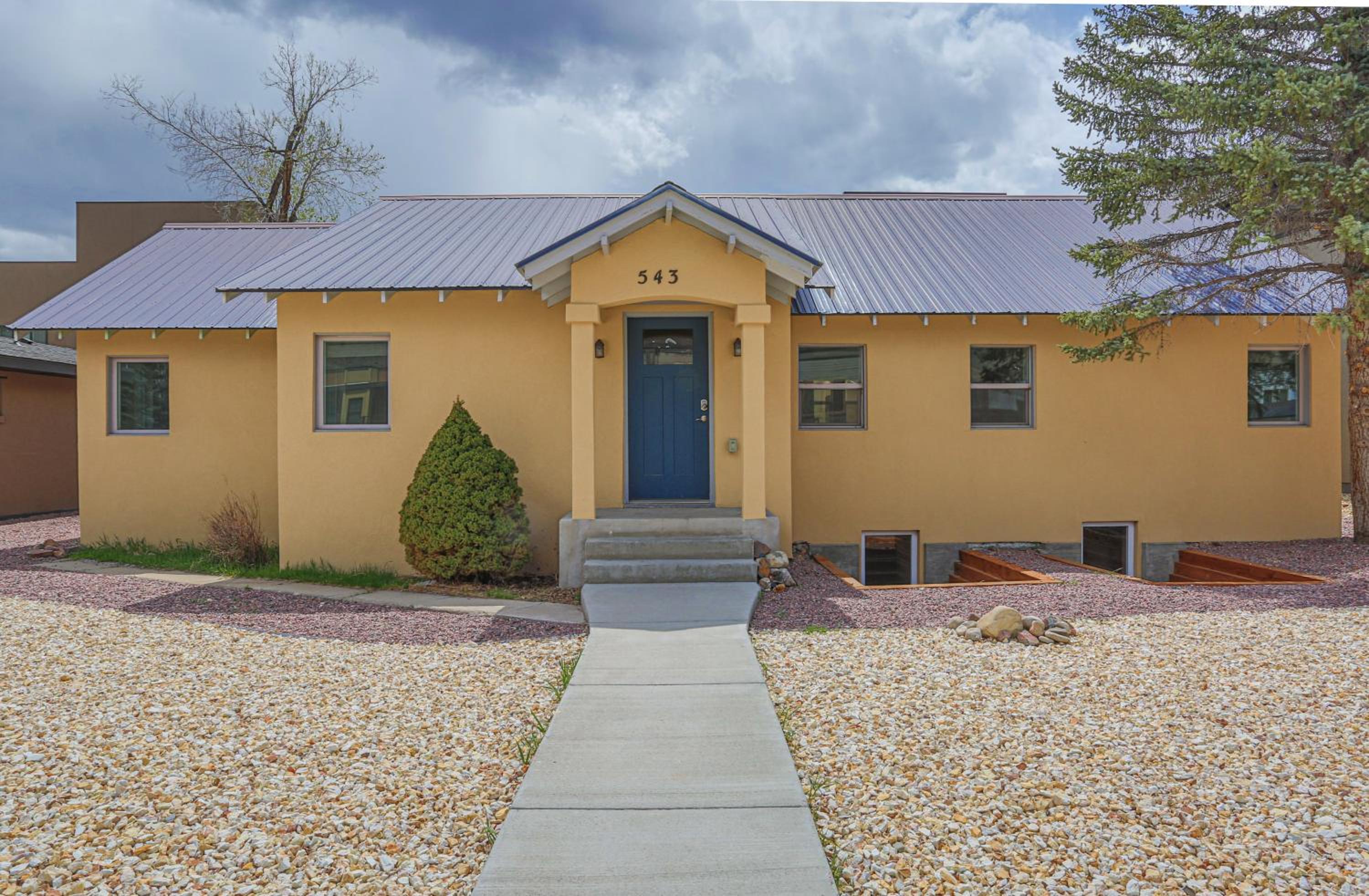 Four-Bedroom House photo 2