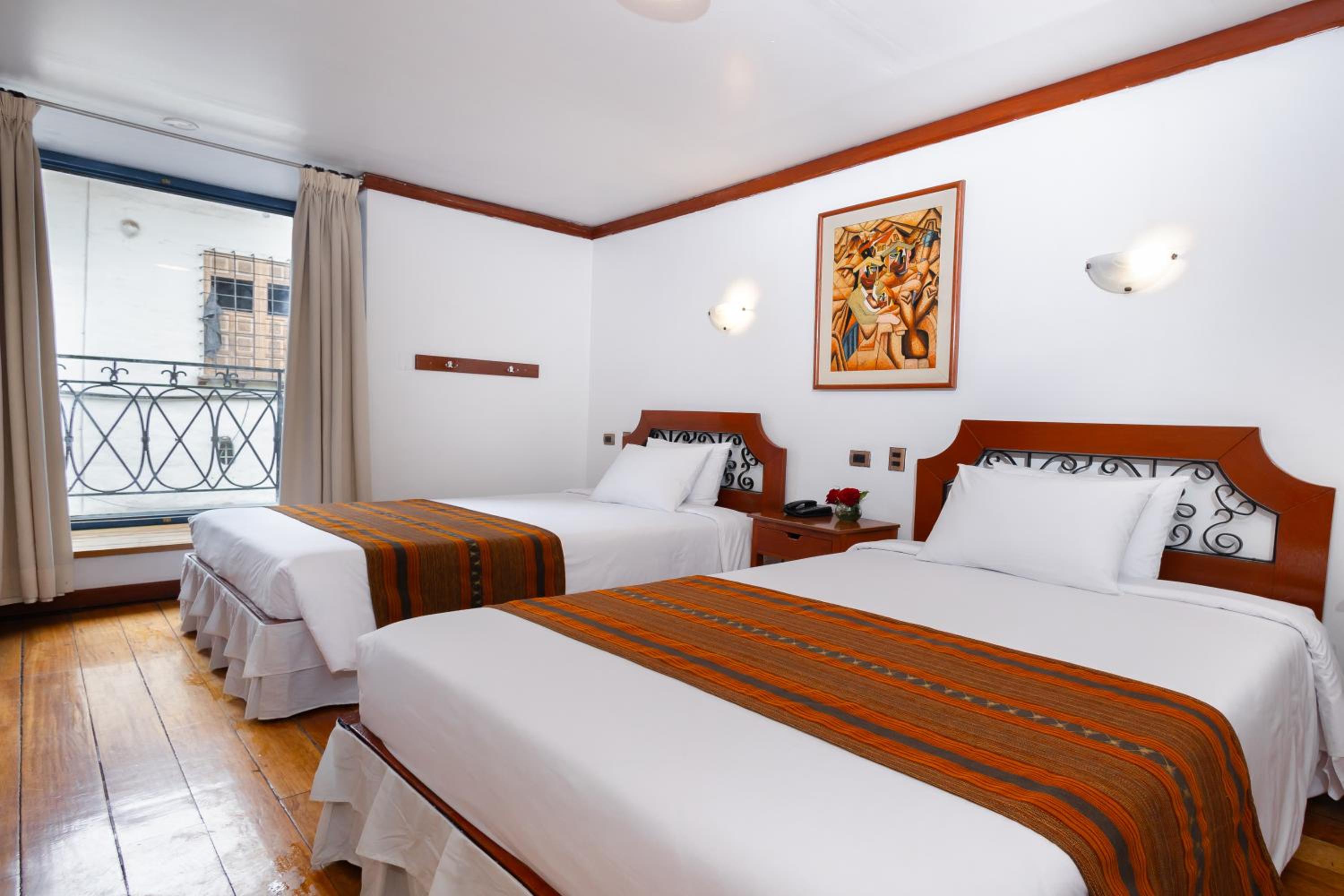 Standard Twin Room - Photo 6