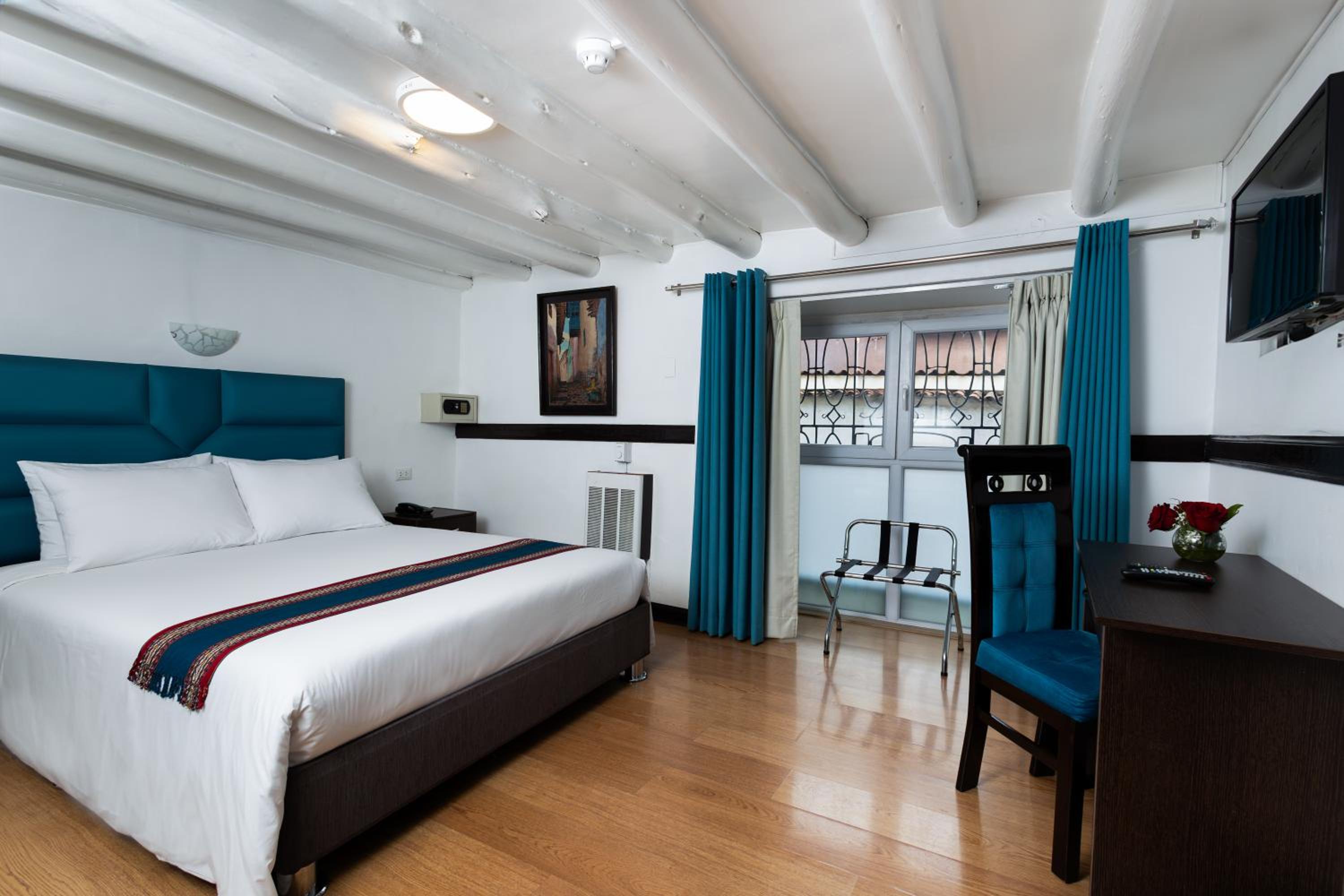 Standard Double Room - Photo 2