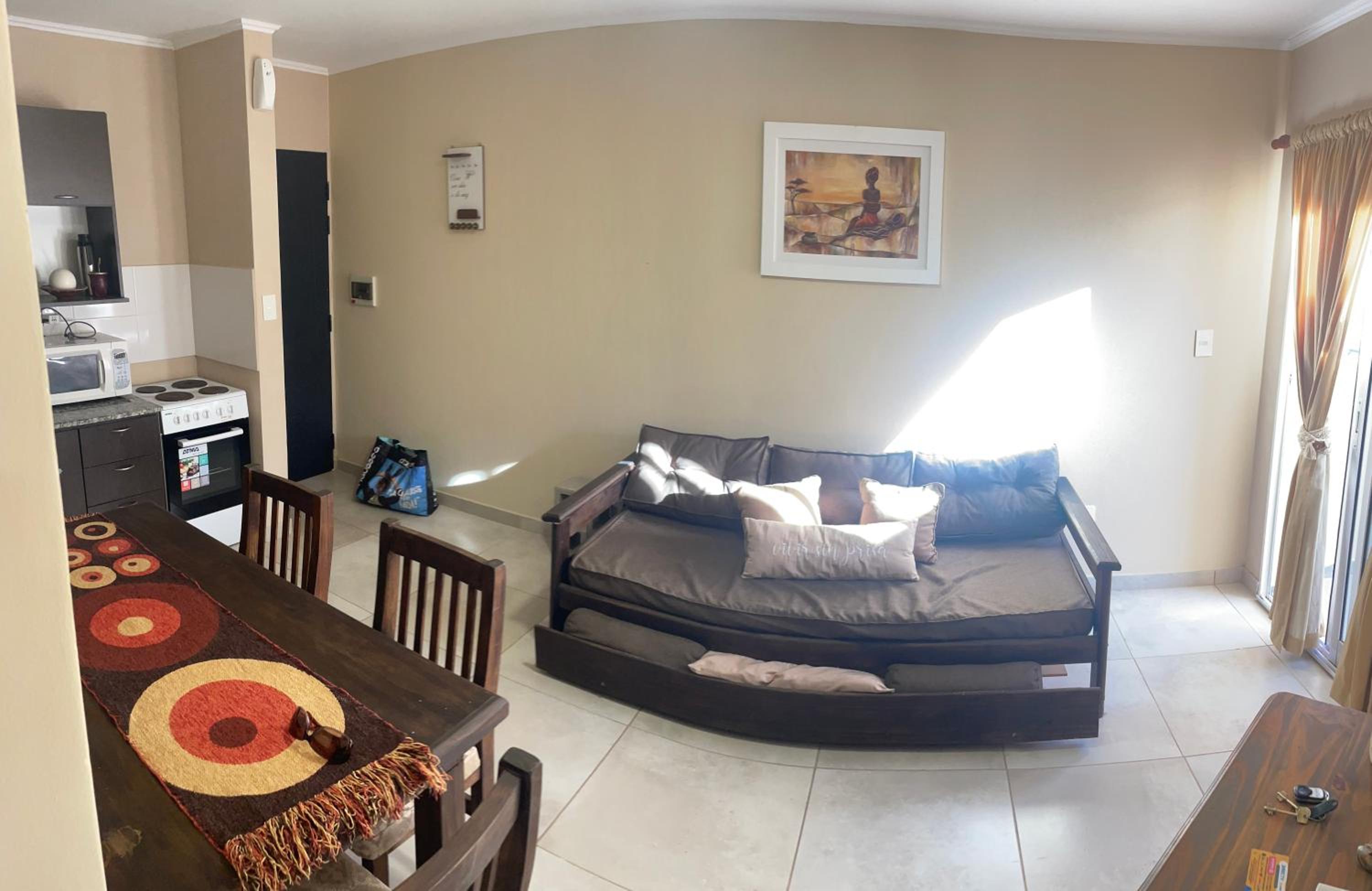 One-Bedroom Apartment with Balcony and City View photo 1