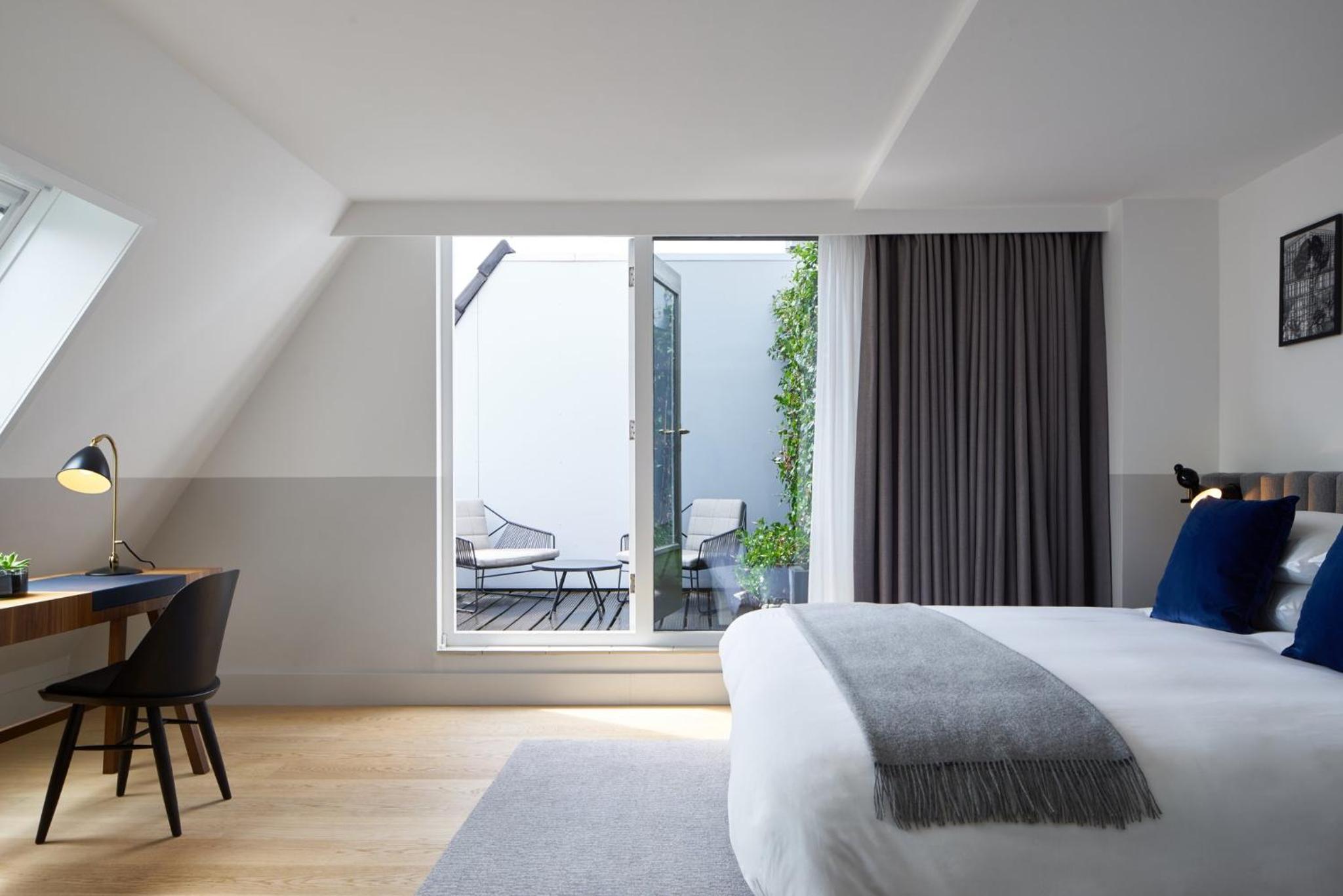 Premium King Room with Balcony