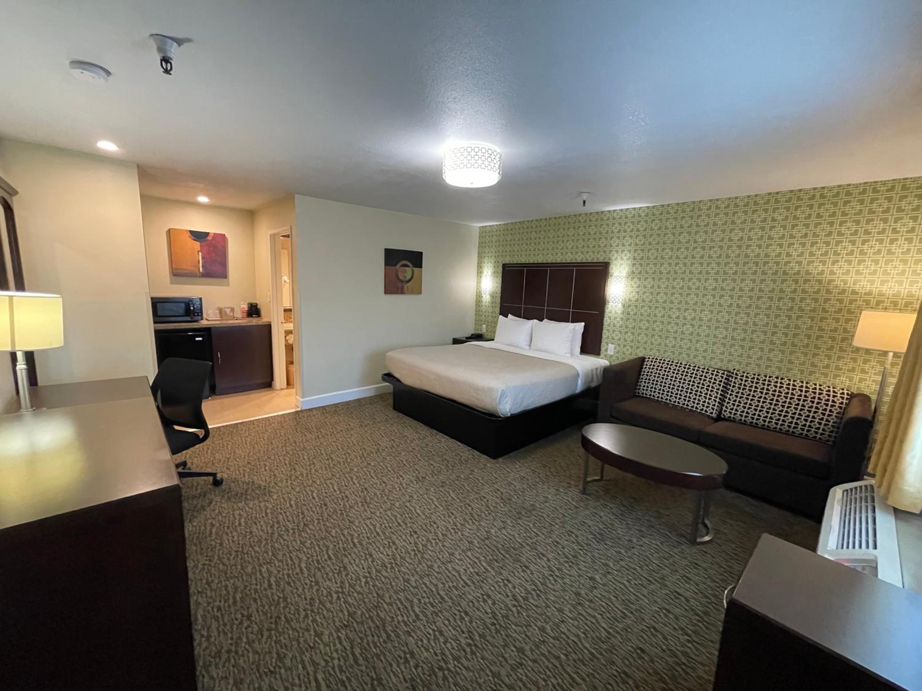 One Room Suite with Sofa bed - Non Smoking - Photo 2