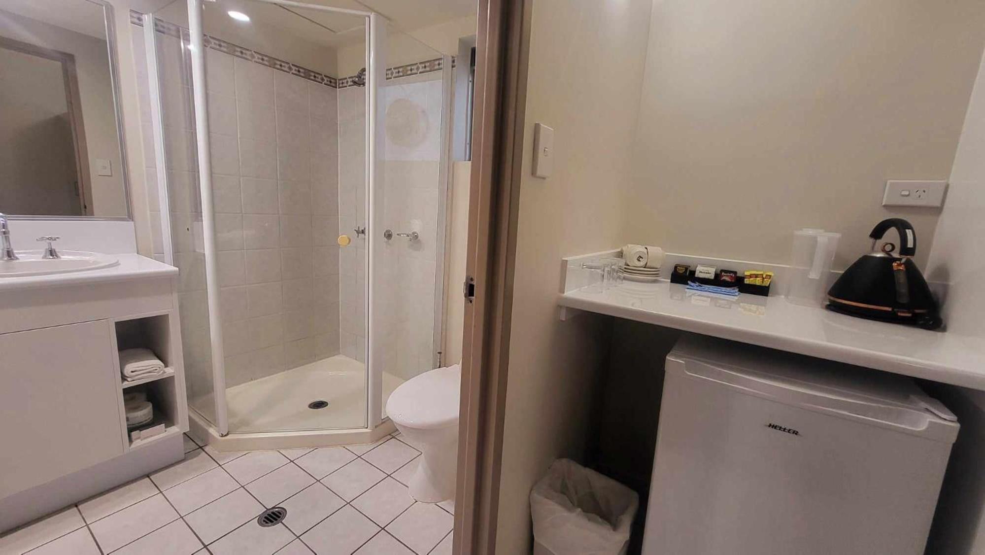 Resort FAMILY Room (No Kitchenette) - Photo 2