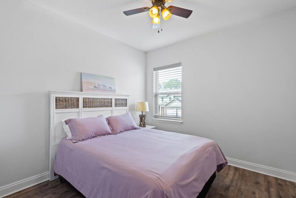 Three-Bedroom House photo 2