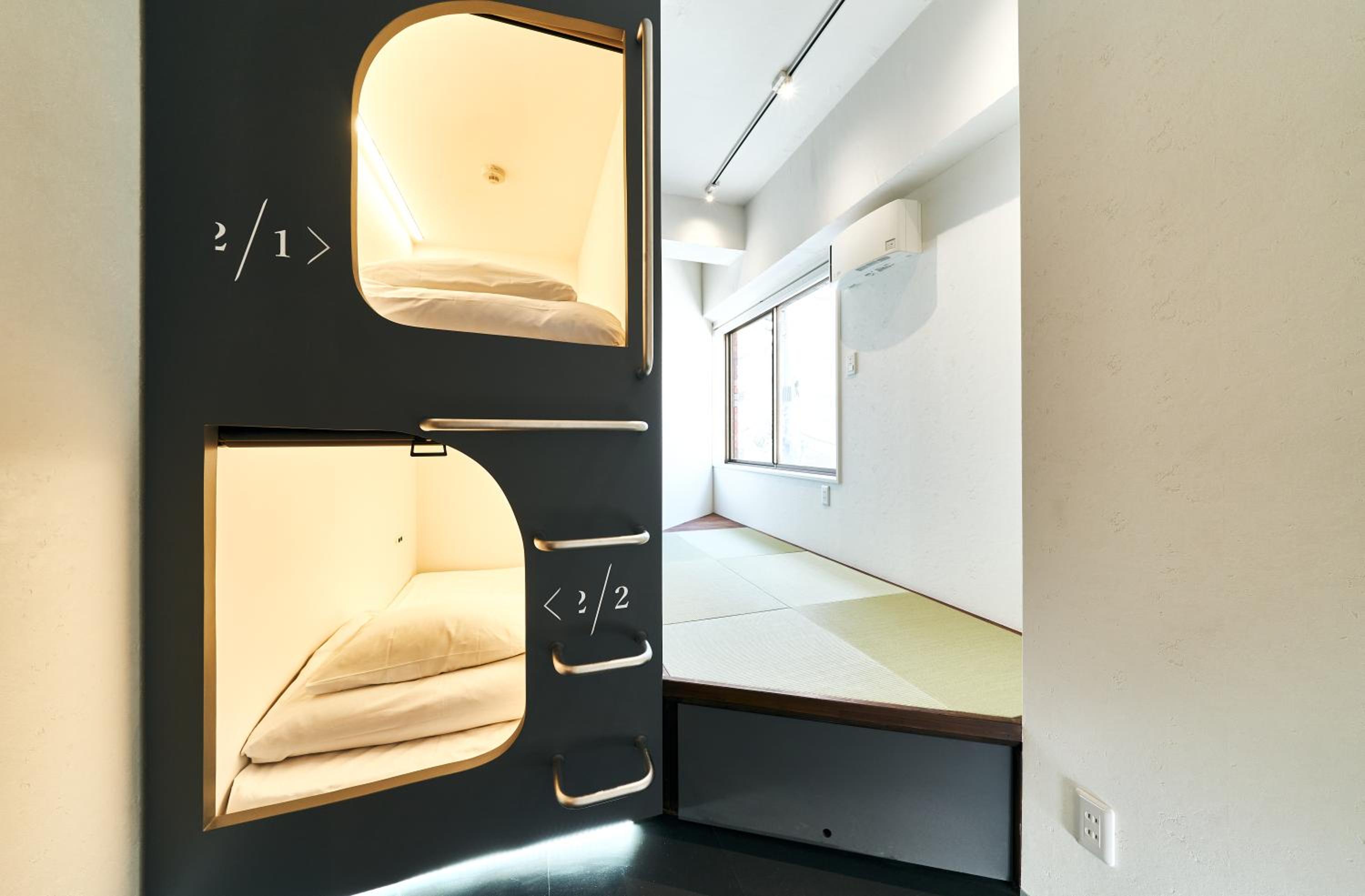 Economy Triple Room with Shared Bathroom photo 1