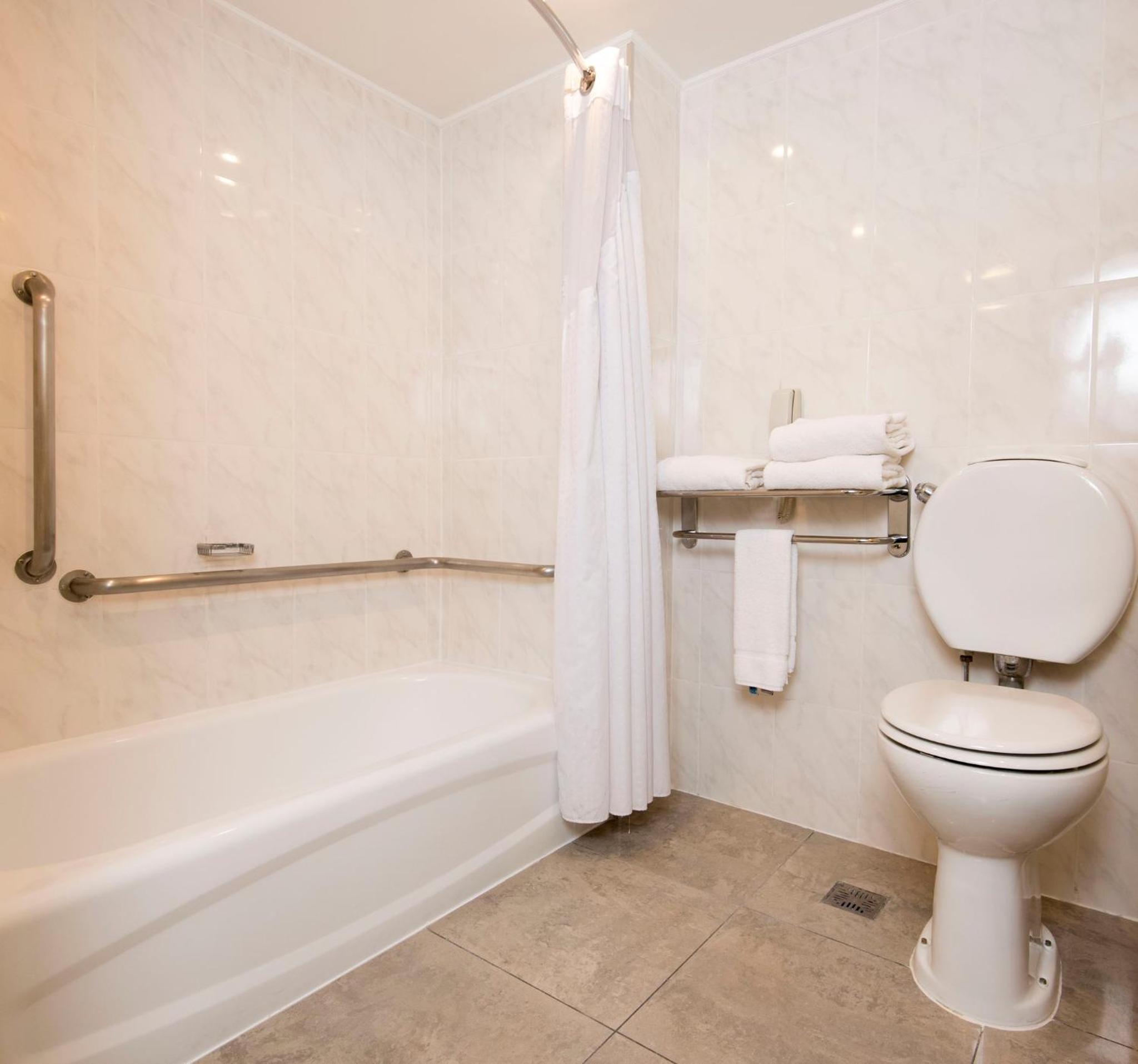 Standard King Room - Accessible