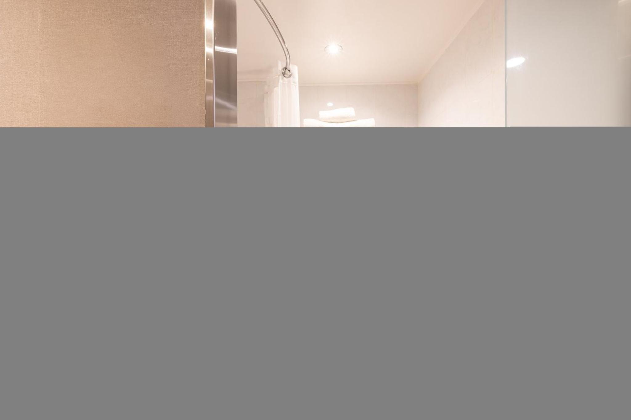 King Suite with City View