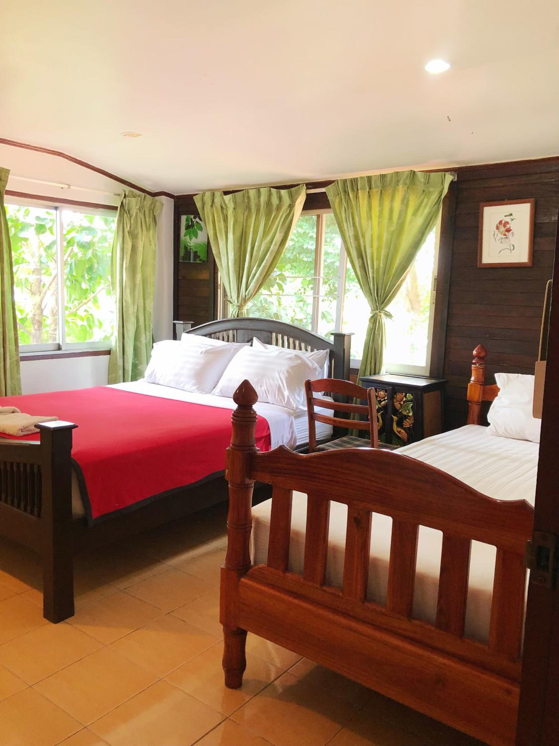 Double or Twin Room with Private Bathroom photo 3