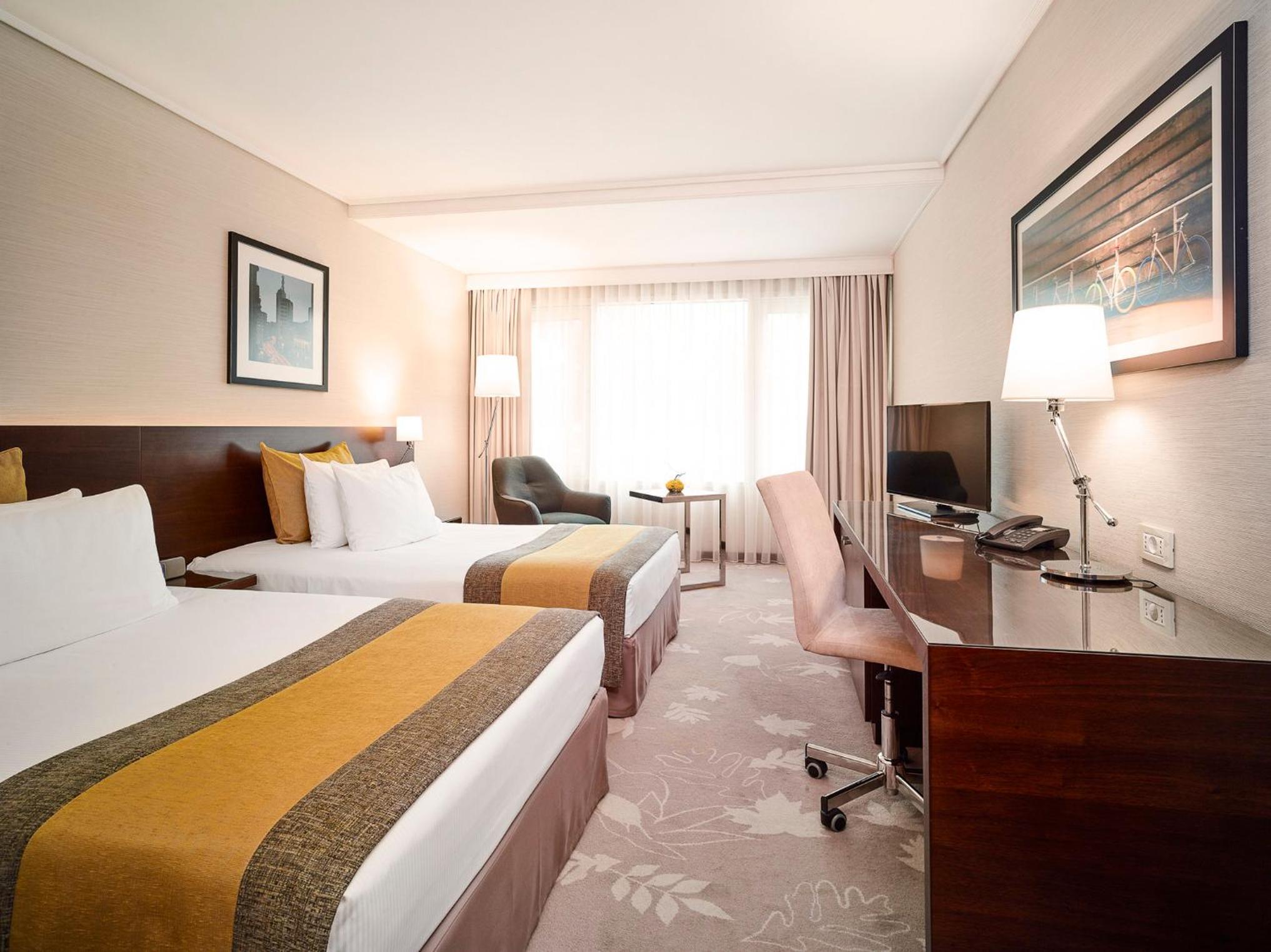 Standard Twin Room - Photo 7