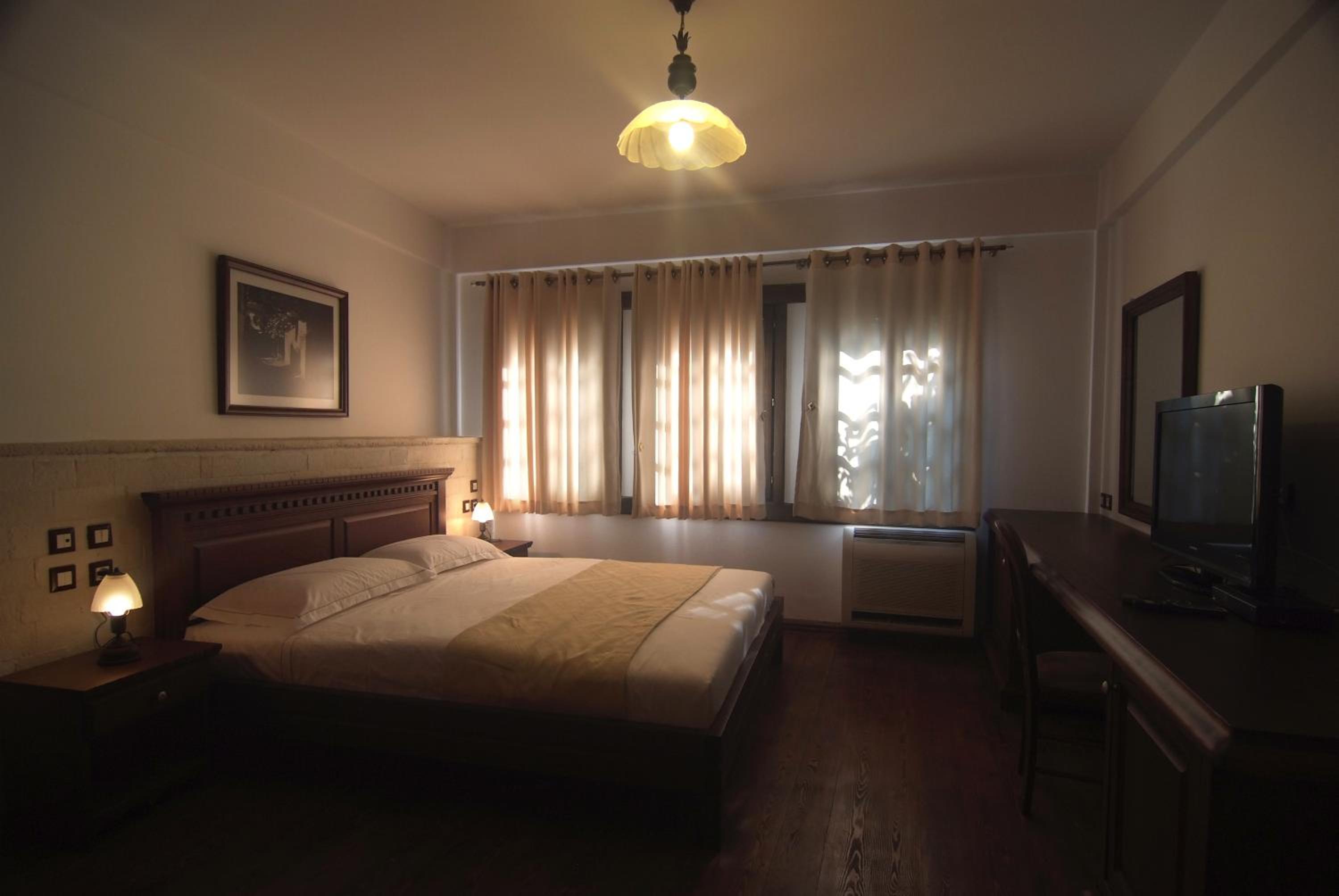 Deluxe Double Room photo 3