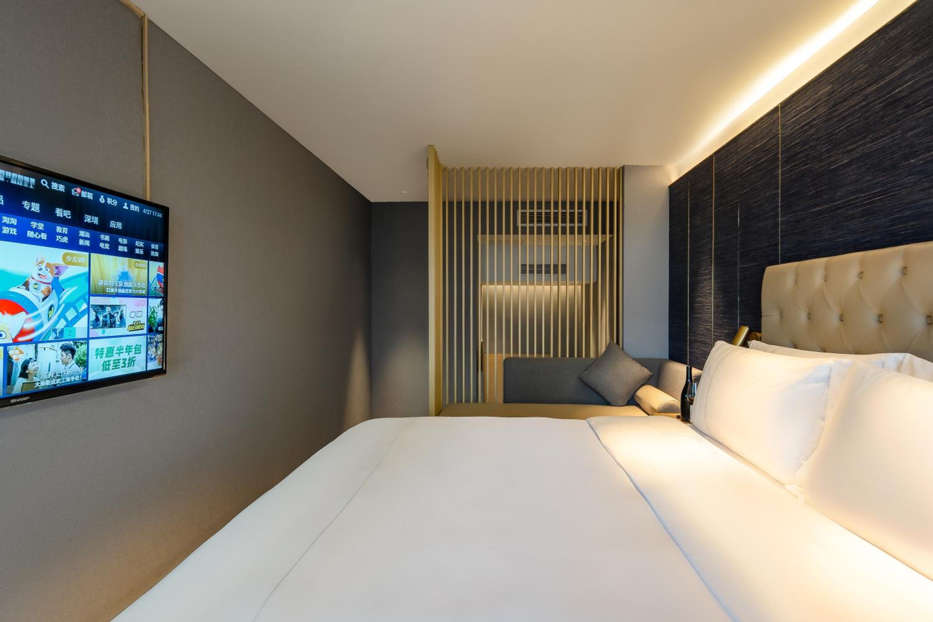 Comfort King Room