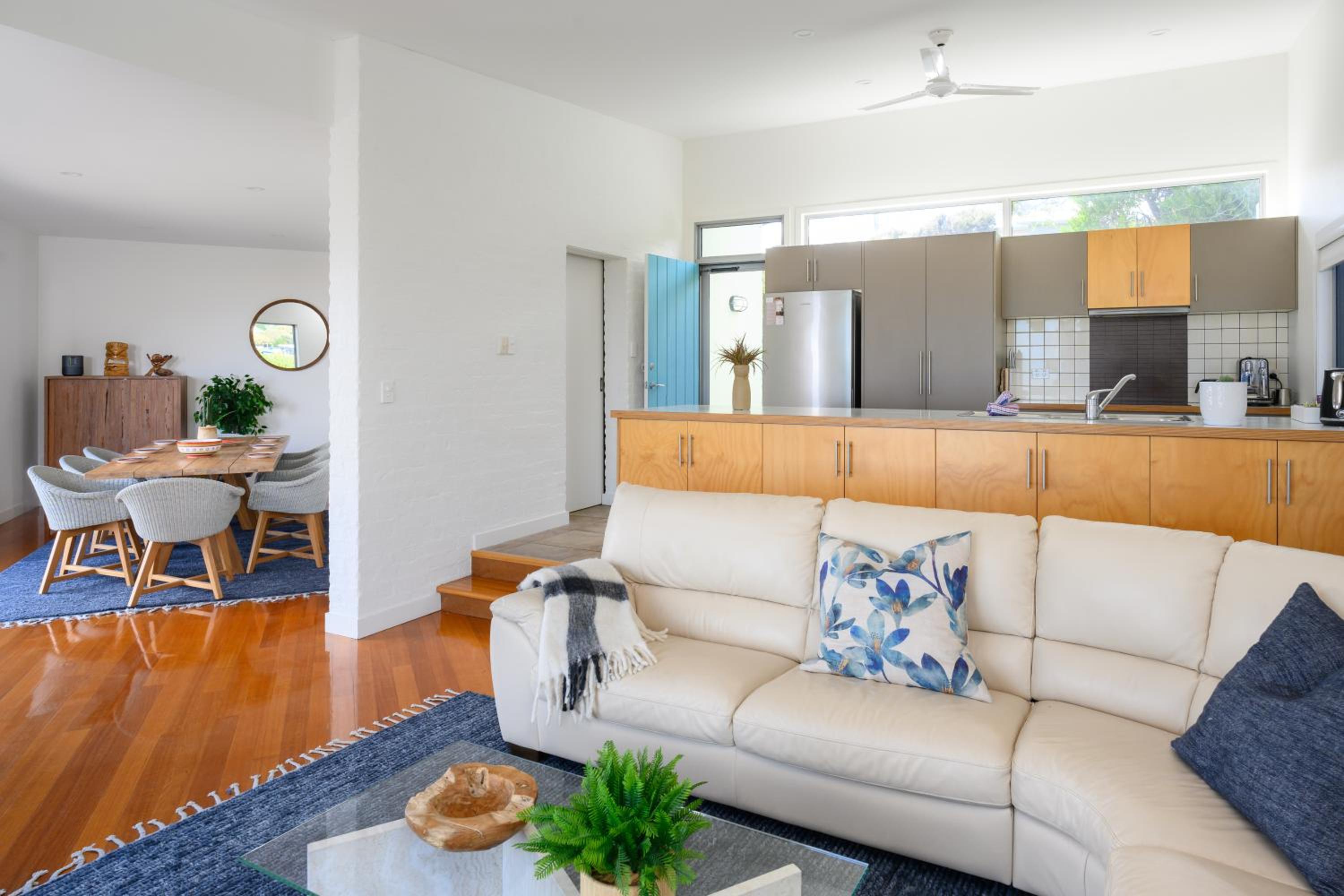 Three-Bedroom House photo 3