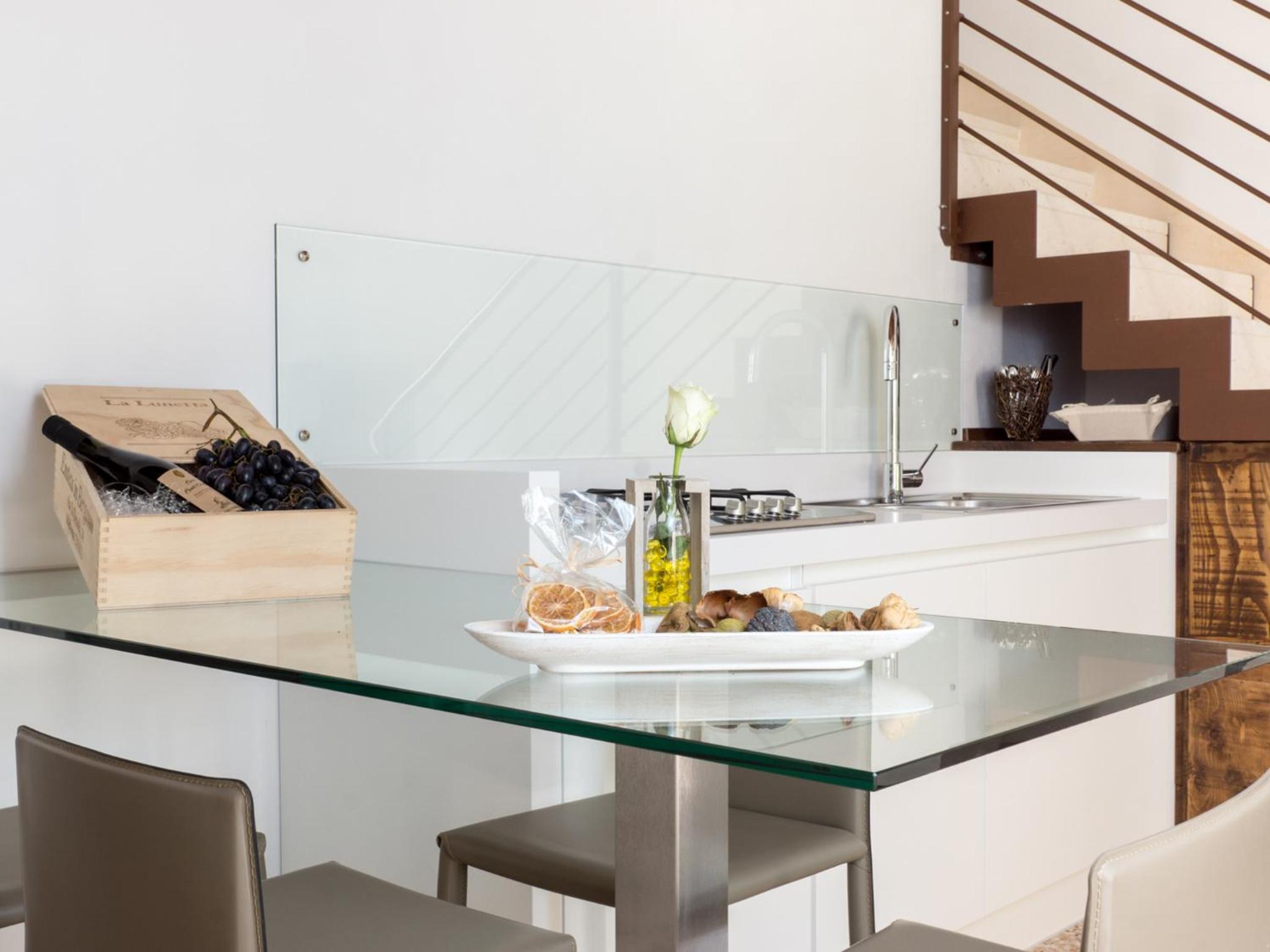 Apartment - Split Level - Photo 3