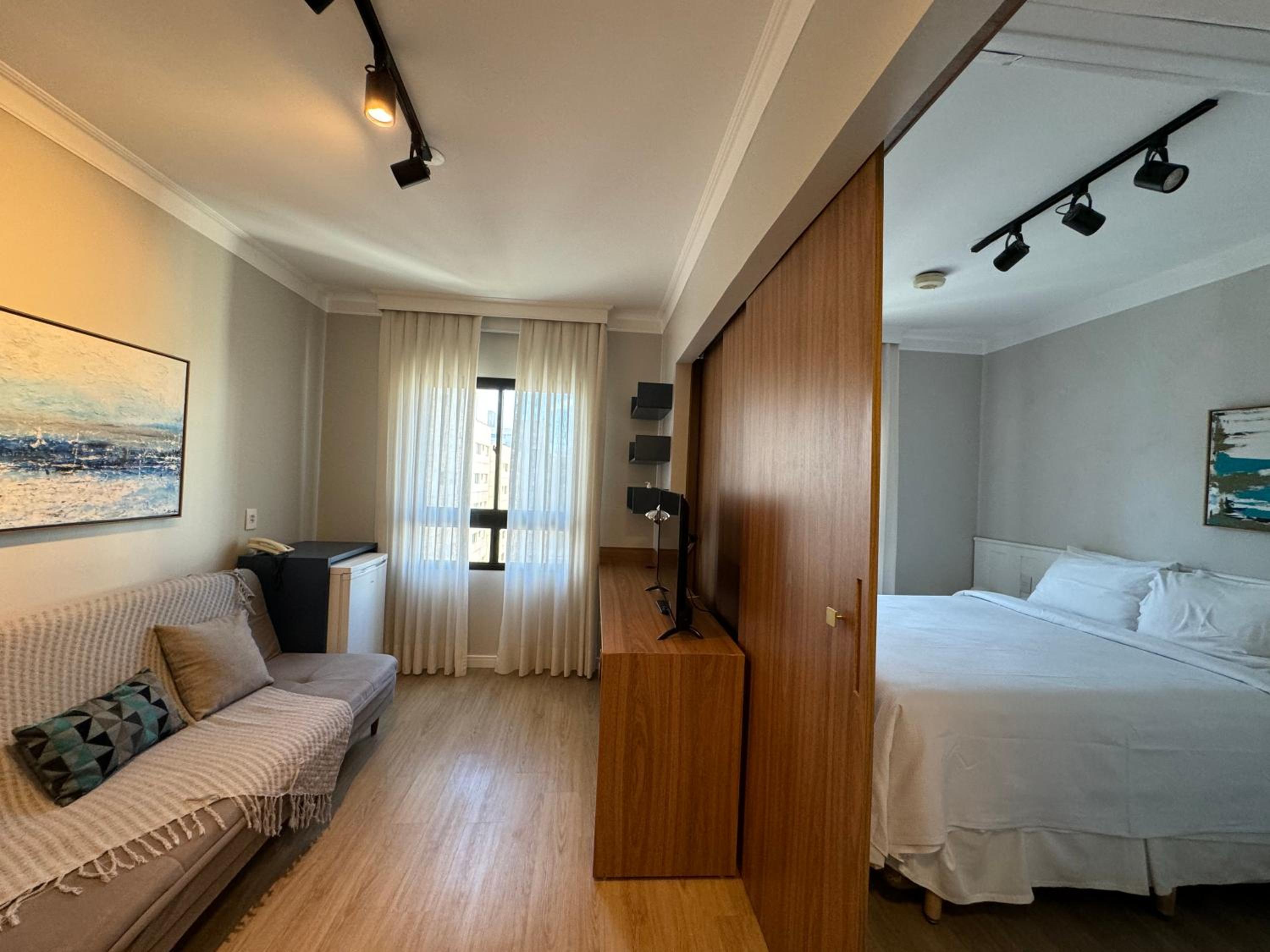 Deluxe Apartment - Photo 23