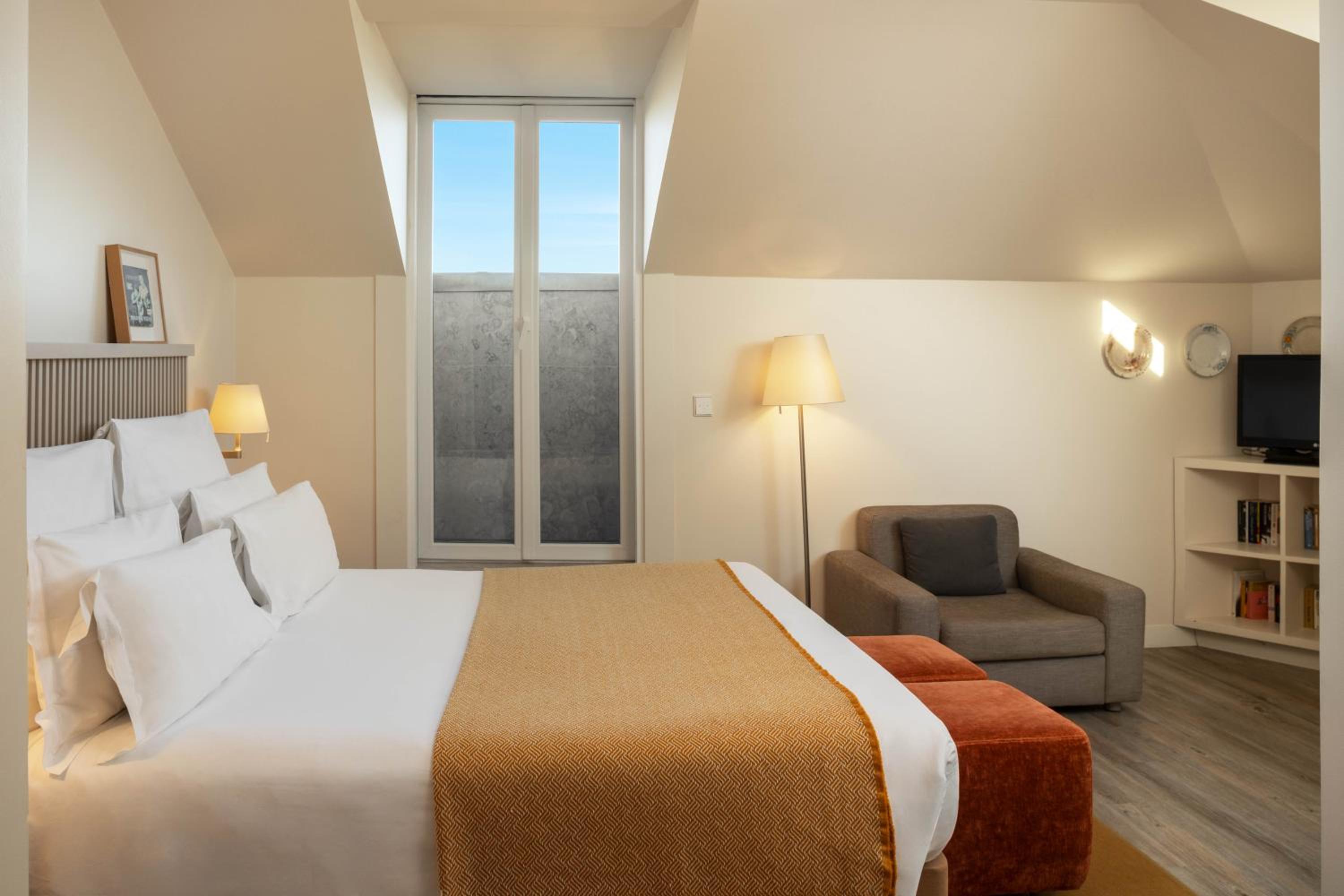 Mansard Superior Double Room photo 1