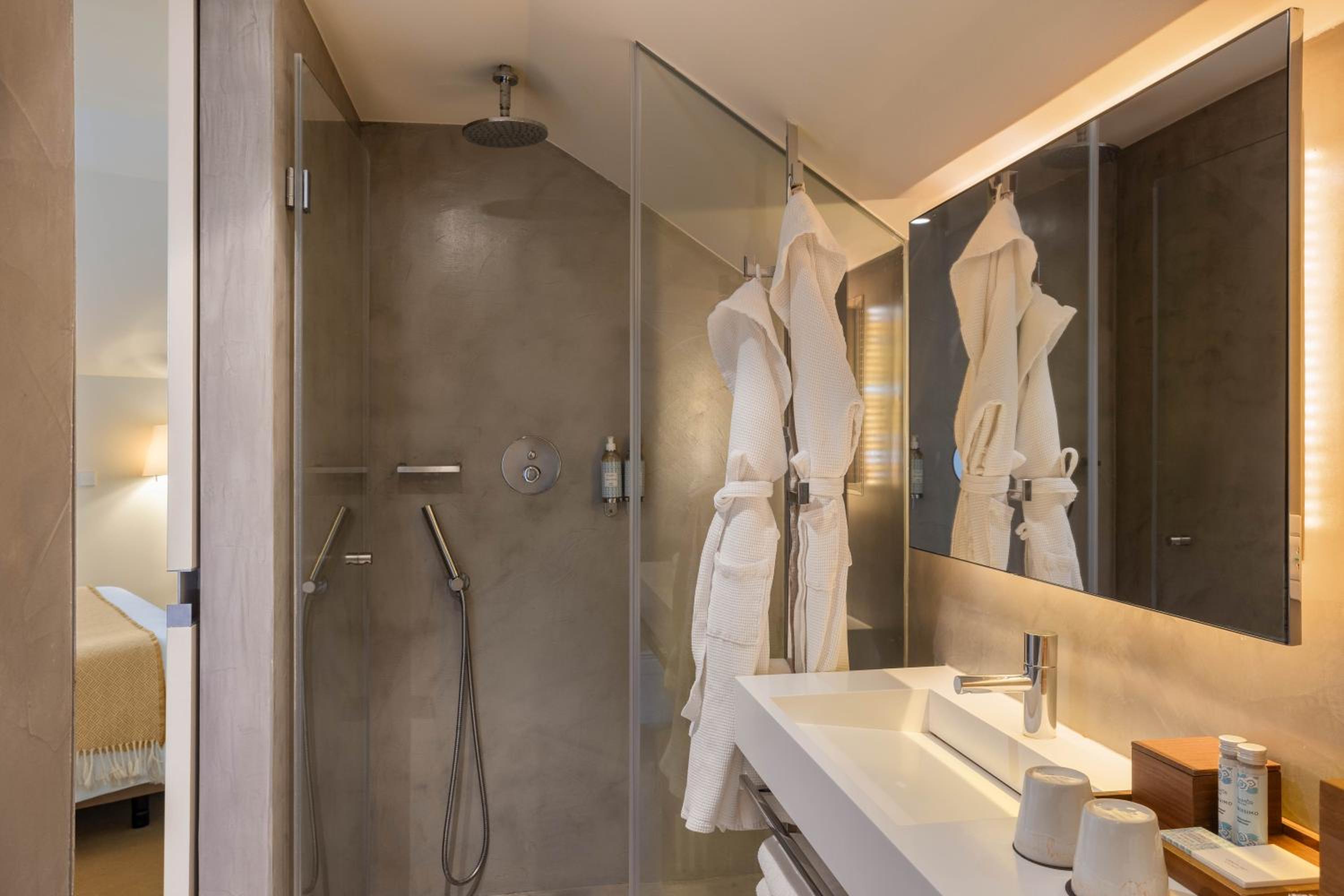 Mansard Superior Double Room photo 3
