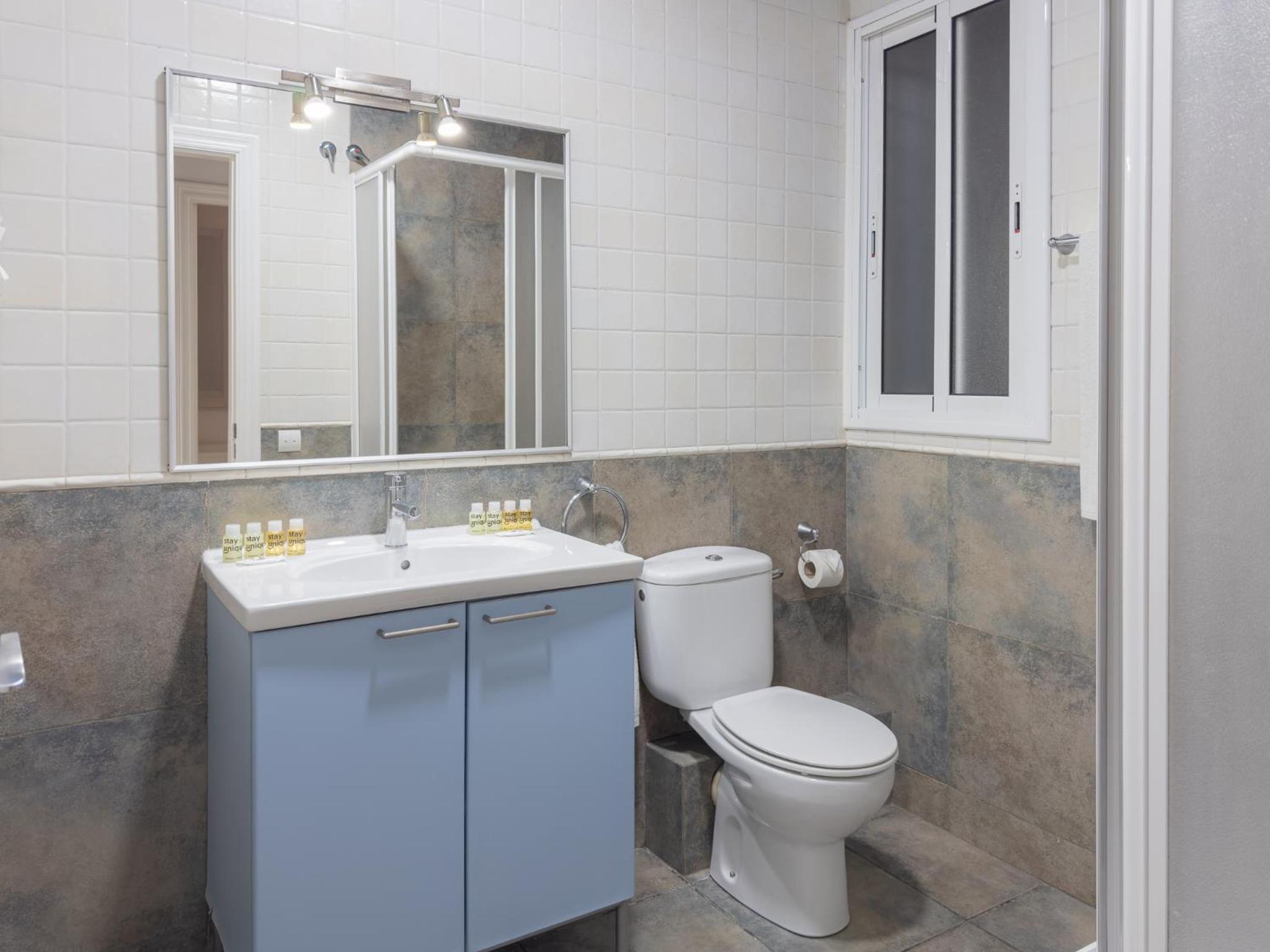 Apartment photo 2