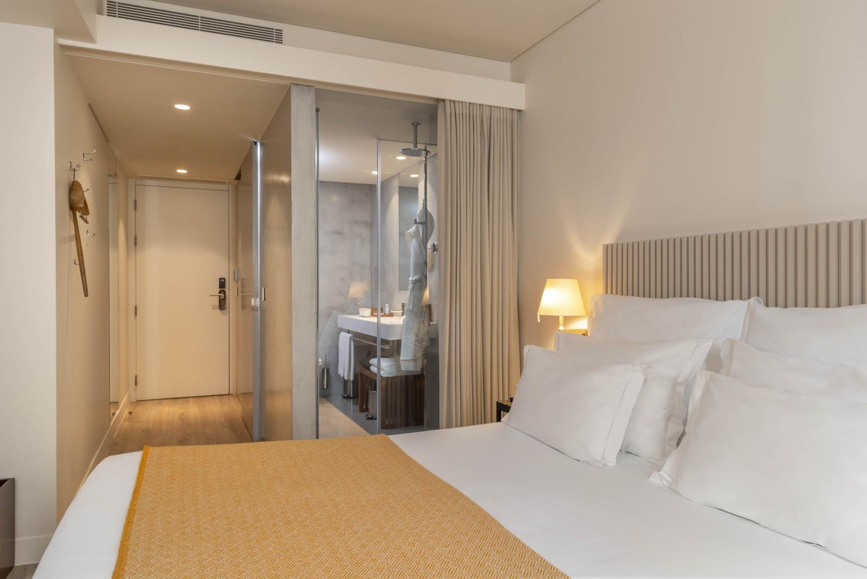 Standard Twin or Double Room photo 2
