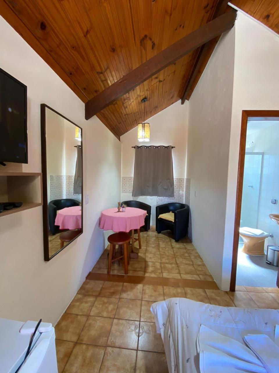Superior Suite - Photo 2