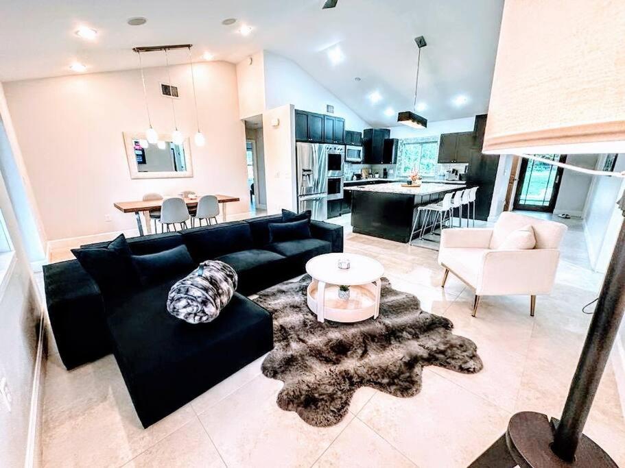 Three-Bedroom House photo 1