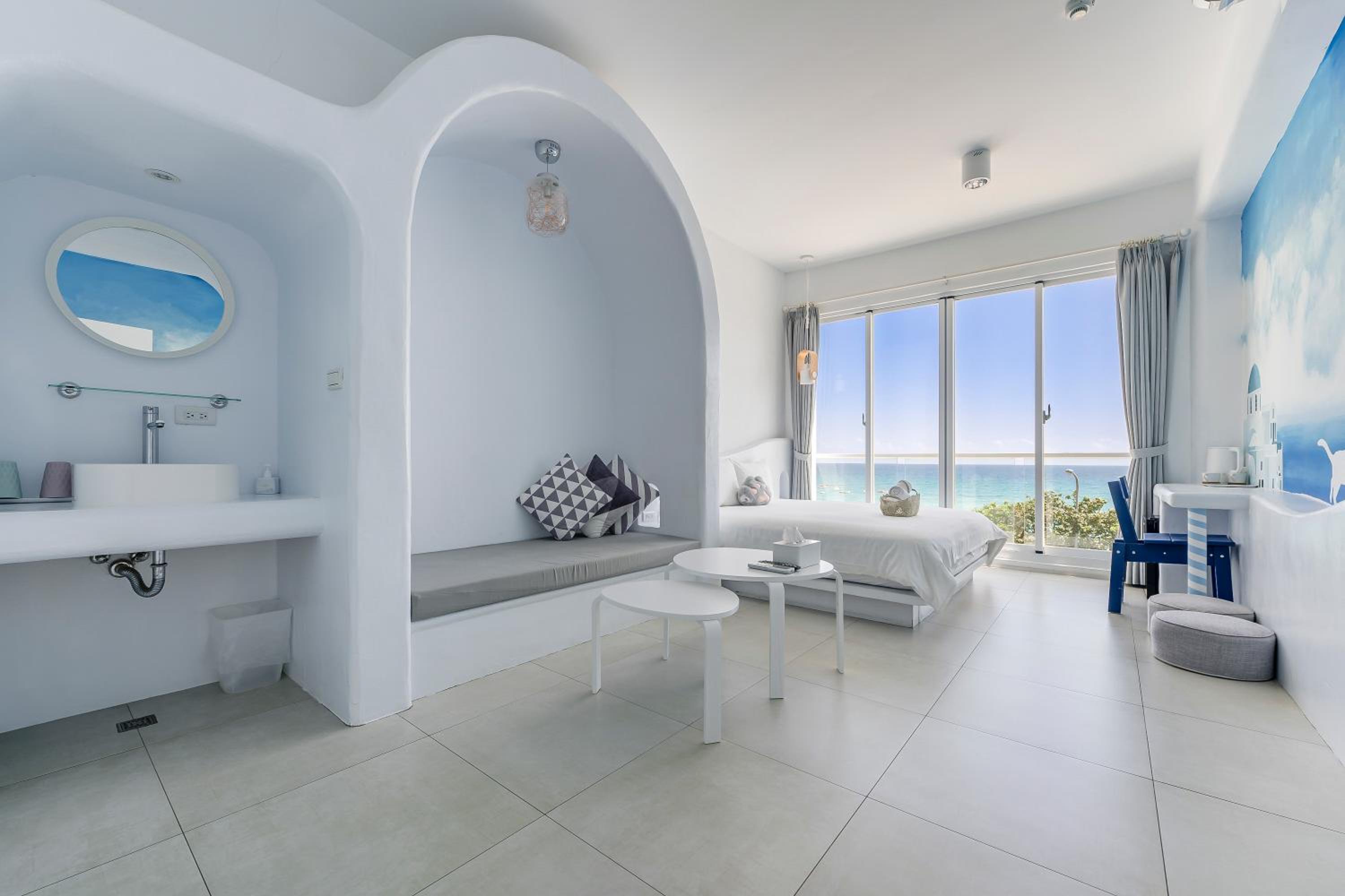 Queen Room with Sea View photo 1