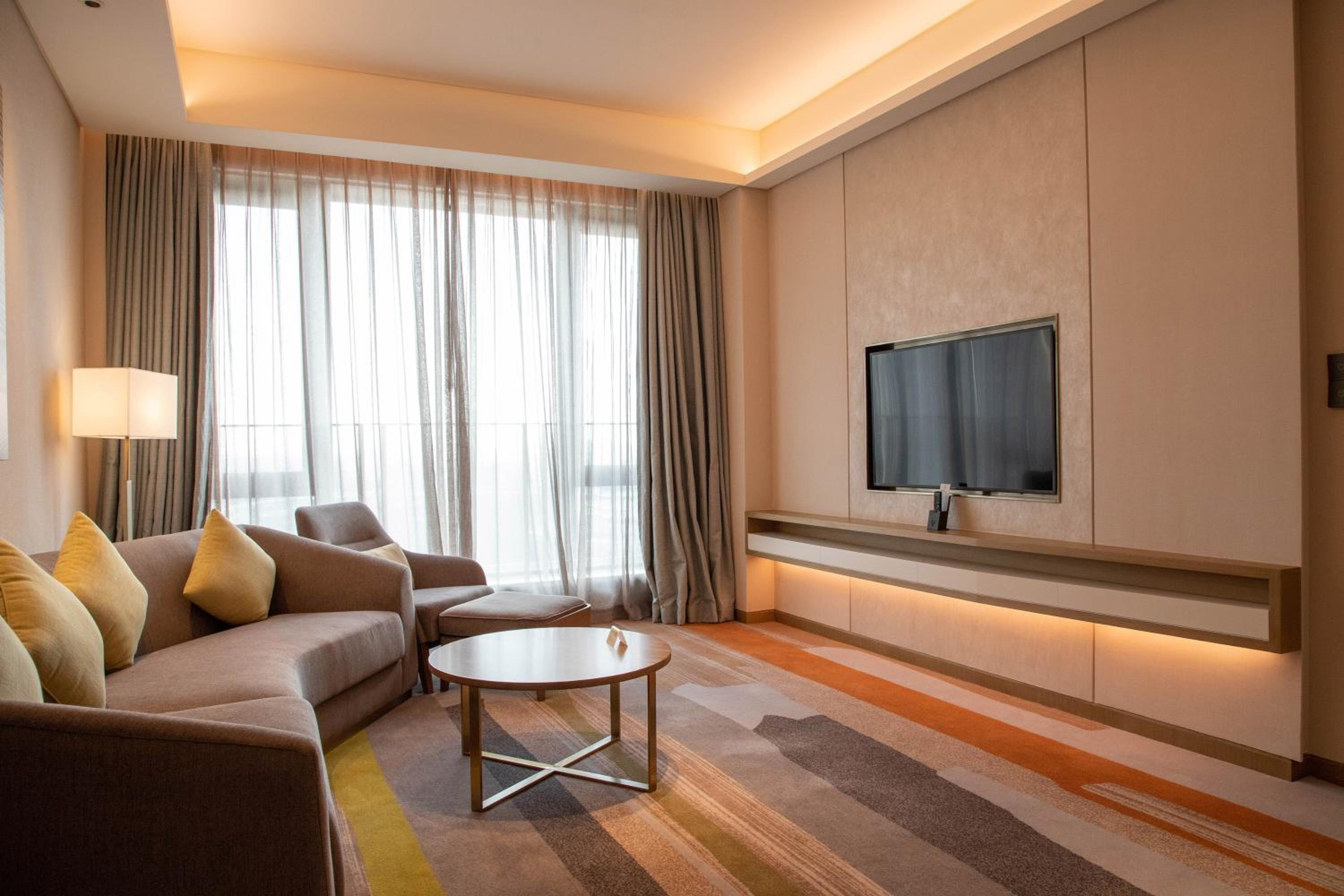 One-Bedroom Suite photo 1