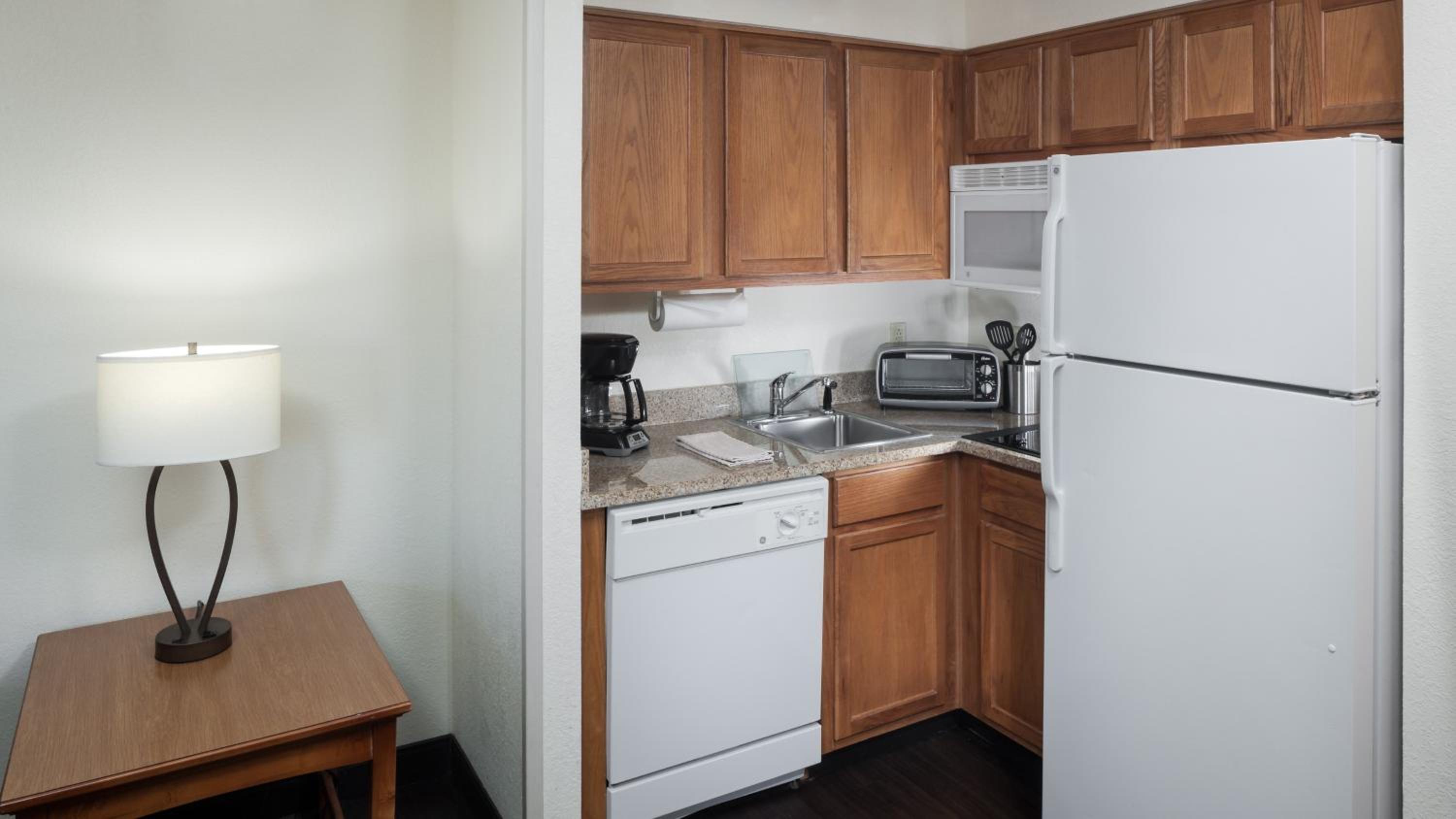 Two-Bedroom Suite - Non-Smoking - Photo 5