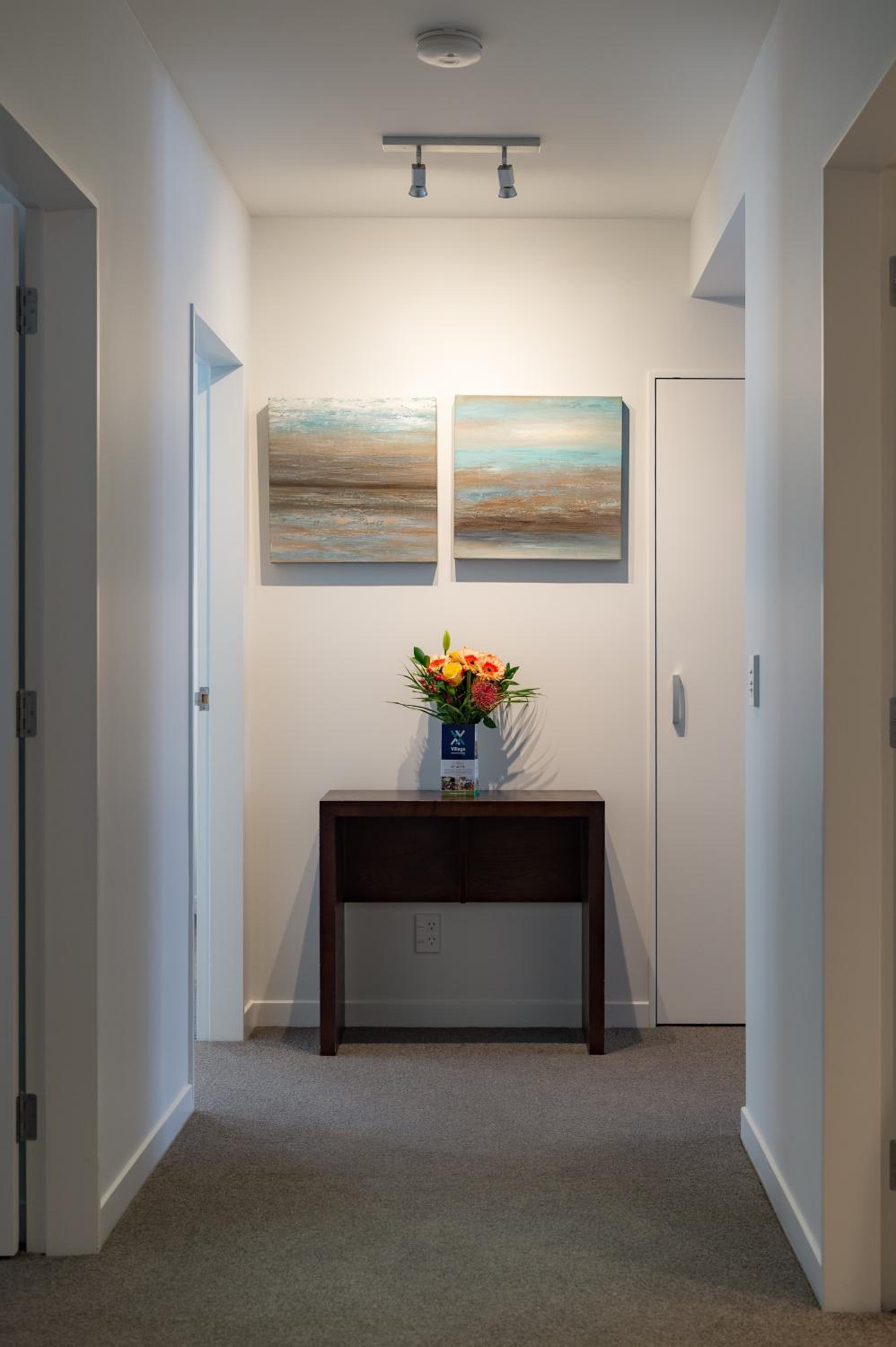 Two-Bedroom Suite - Photo 7