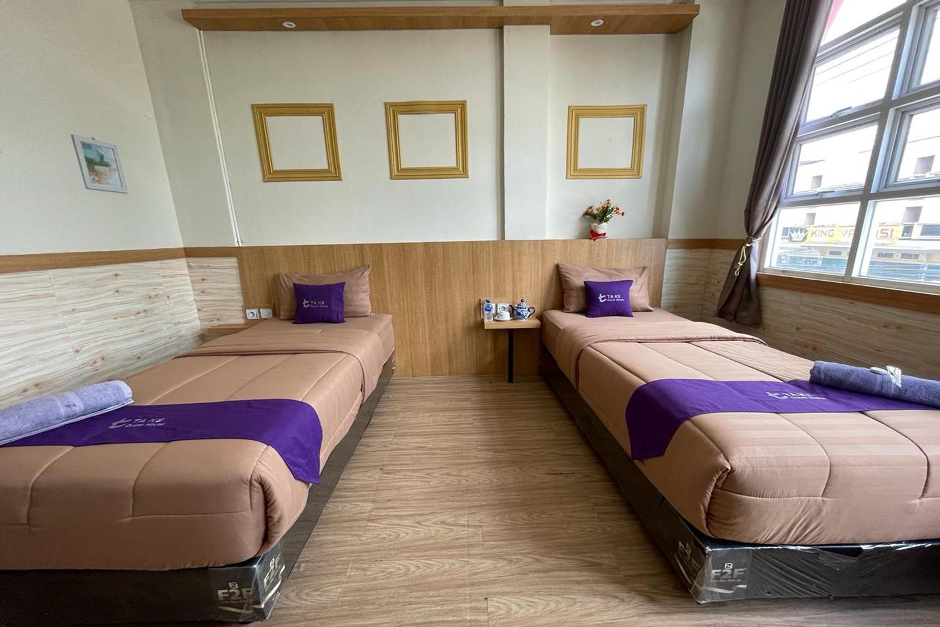 Deluxe Twin Room - Photo 2