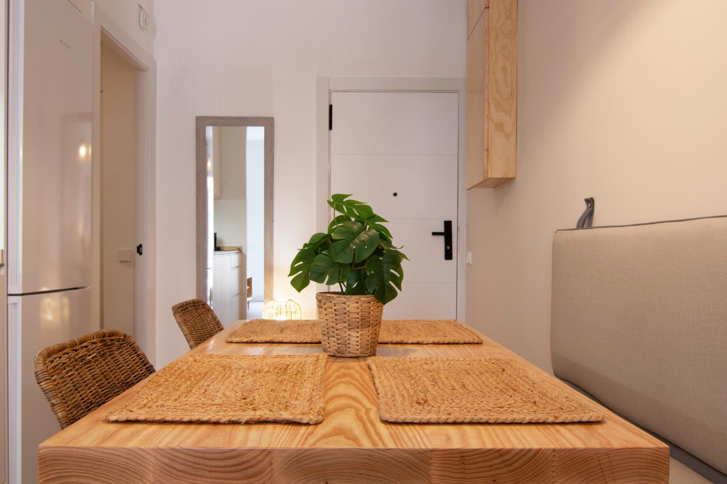 Two-Bedroom Apartment with Balcony photo 2