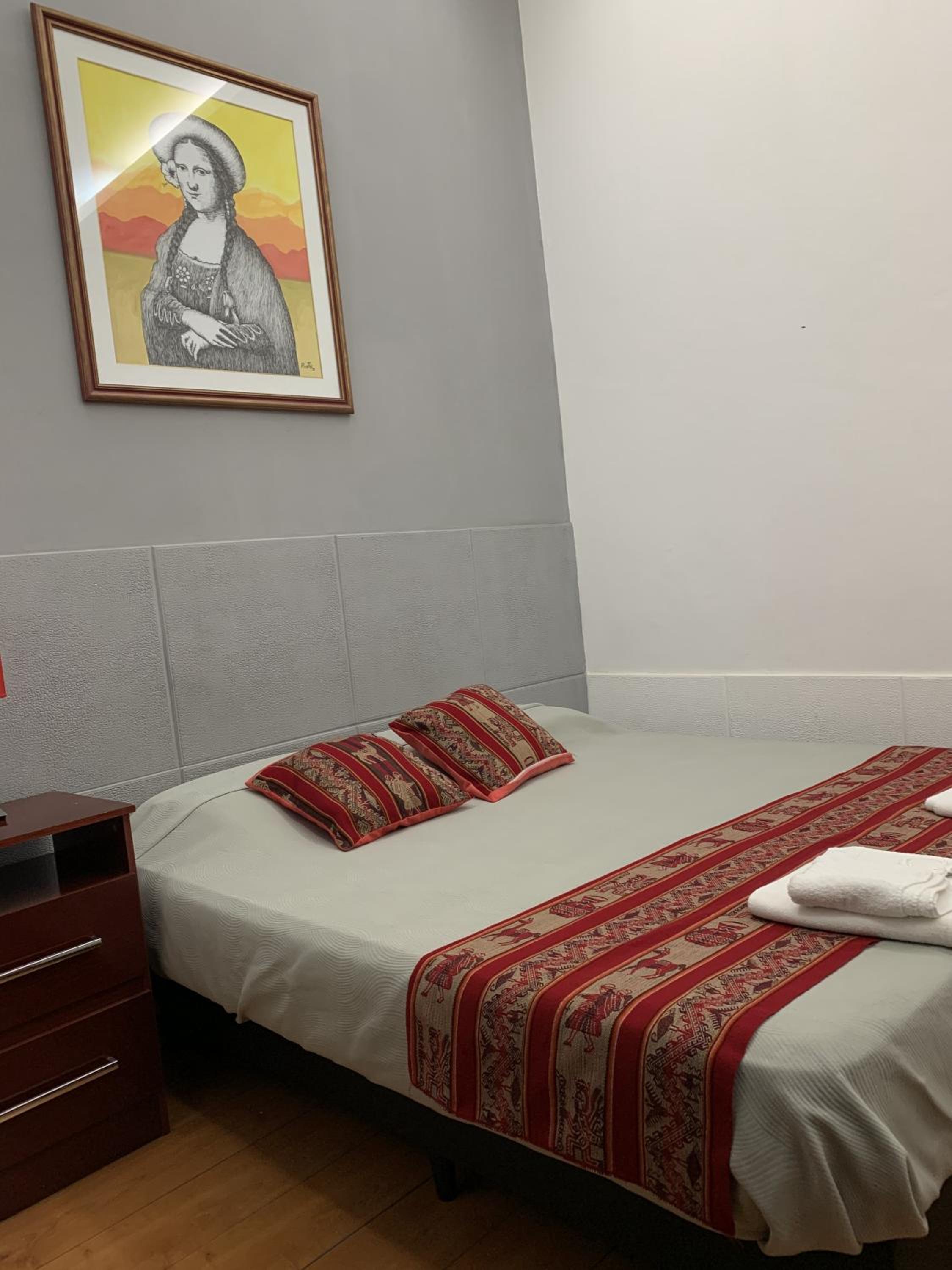 Double or Twin Room with Private Bathroom photo 3