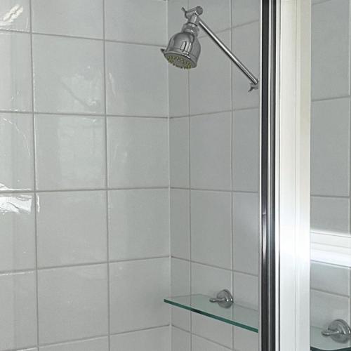 King Room with Spa Bath - Photo 2