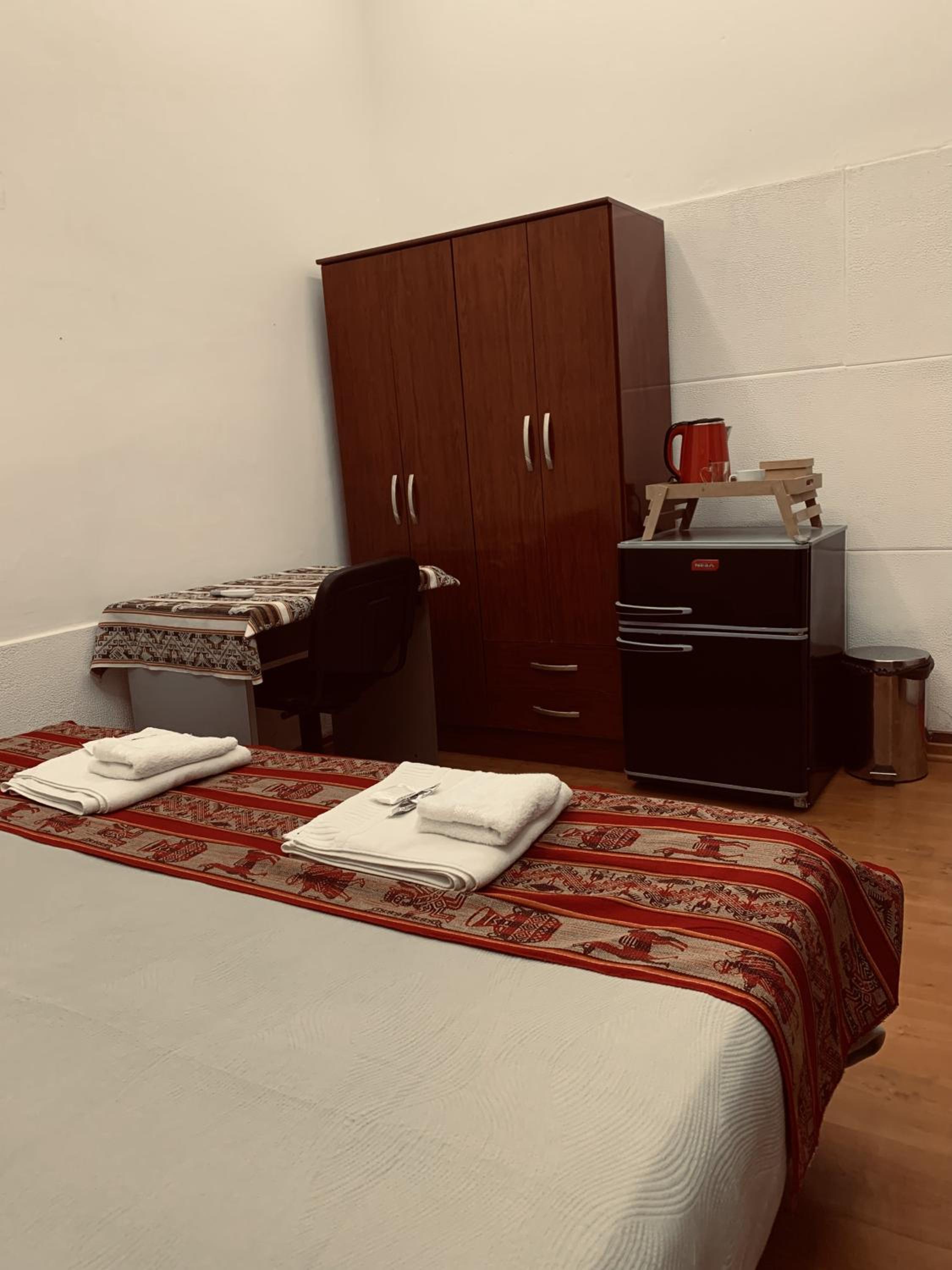 Double or Twin Room with Private Bathroom photo 2