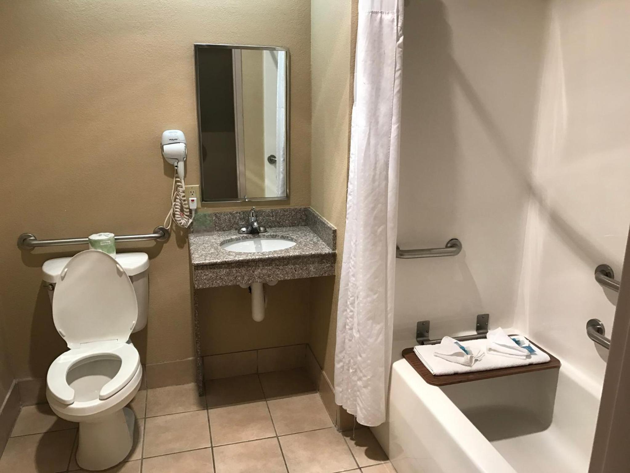 King Room - Mobility Access/Hearing Accessible - Photo 7
