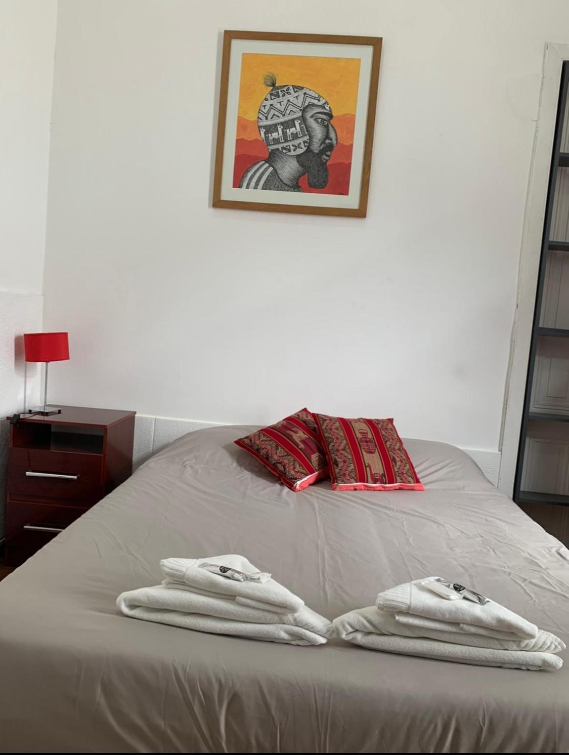 Double or Twin Room with Private Bathroom photo 2