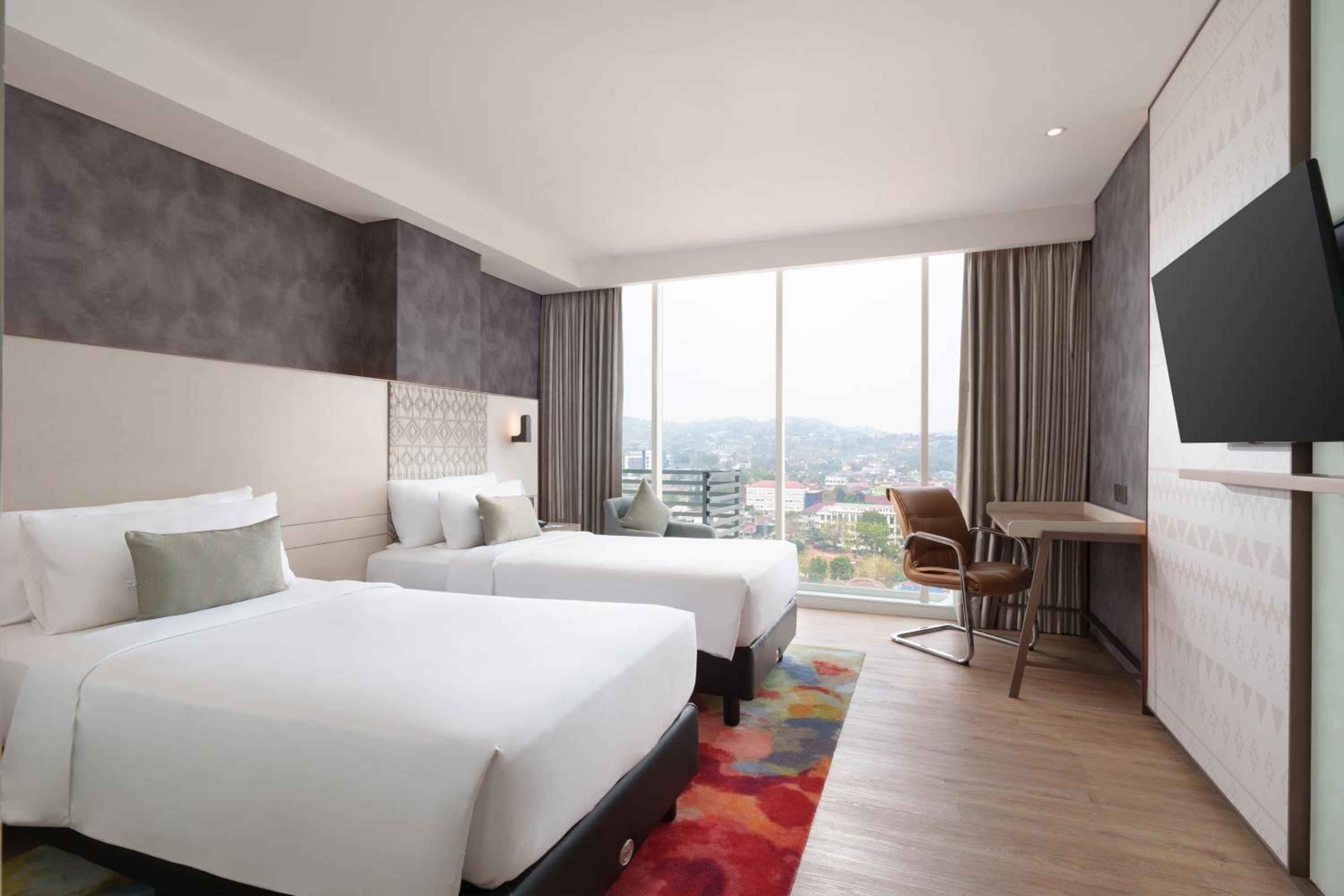 Grand Superior Room - 2 Single Beds - City View - Photo 1