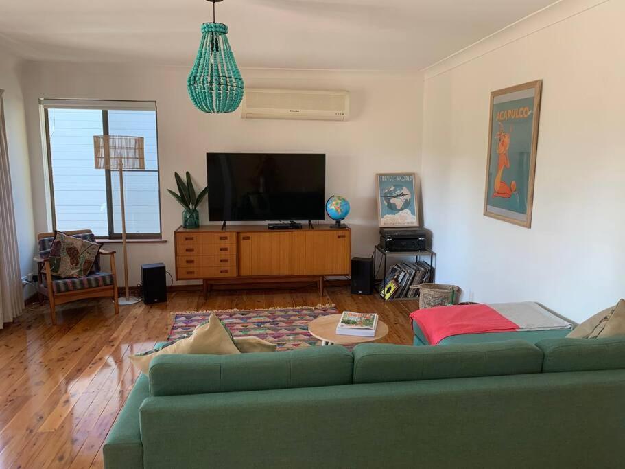 Three-Bedroom House photo 1