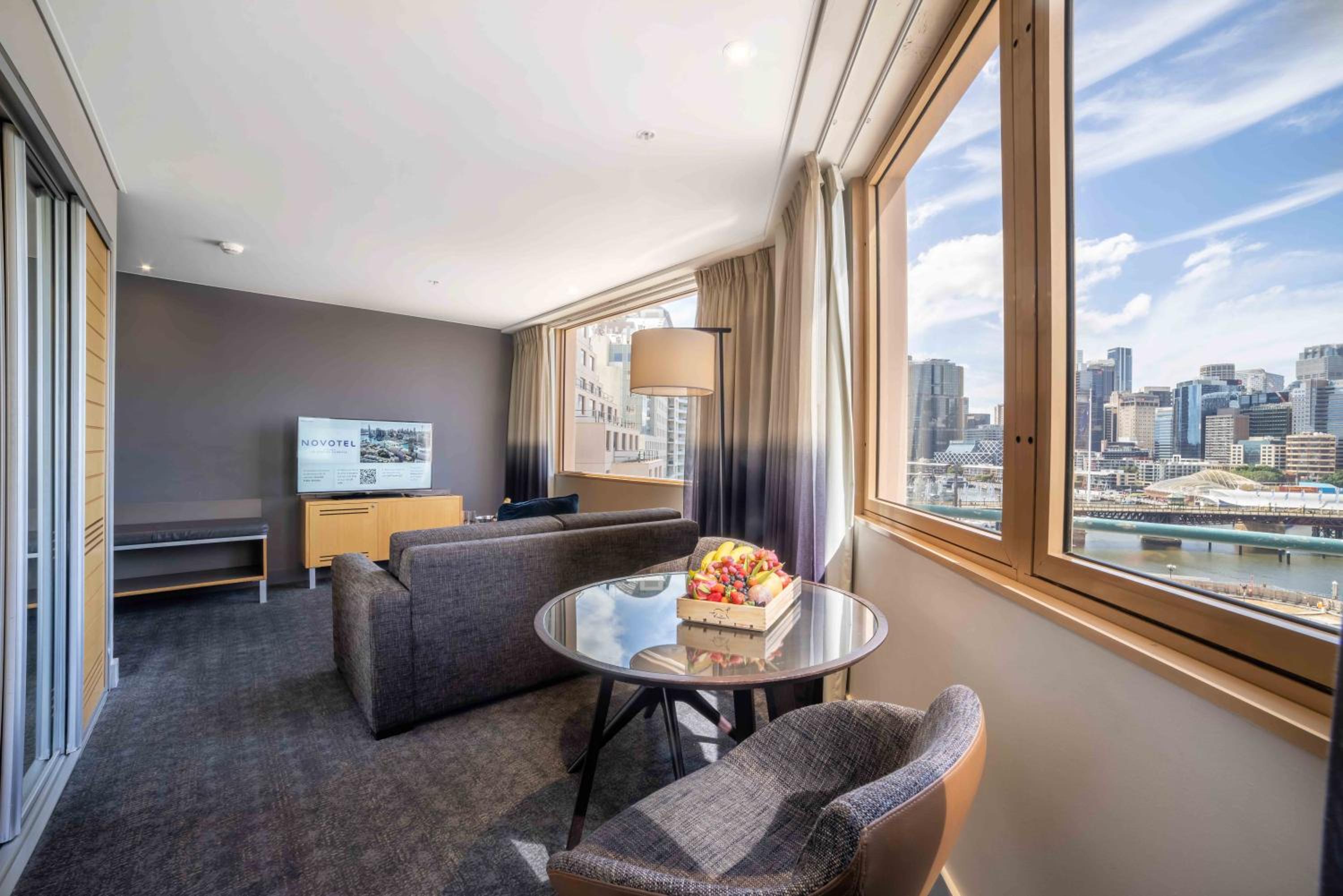 Executive Suite With Harbour View thumbnail 6