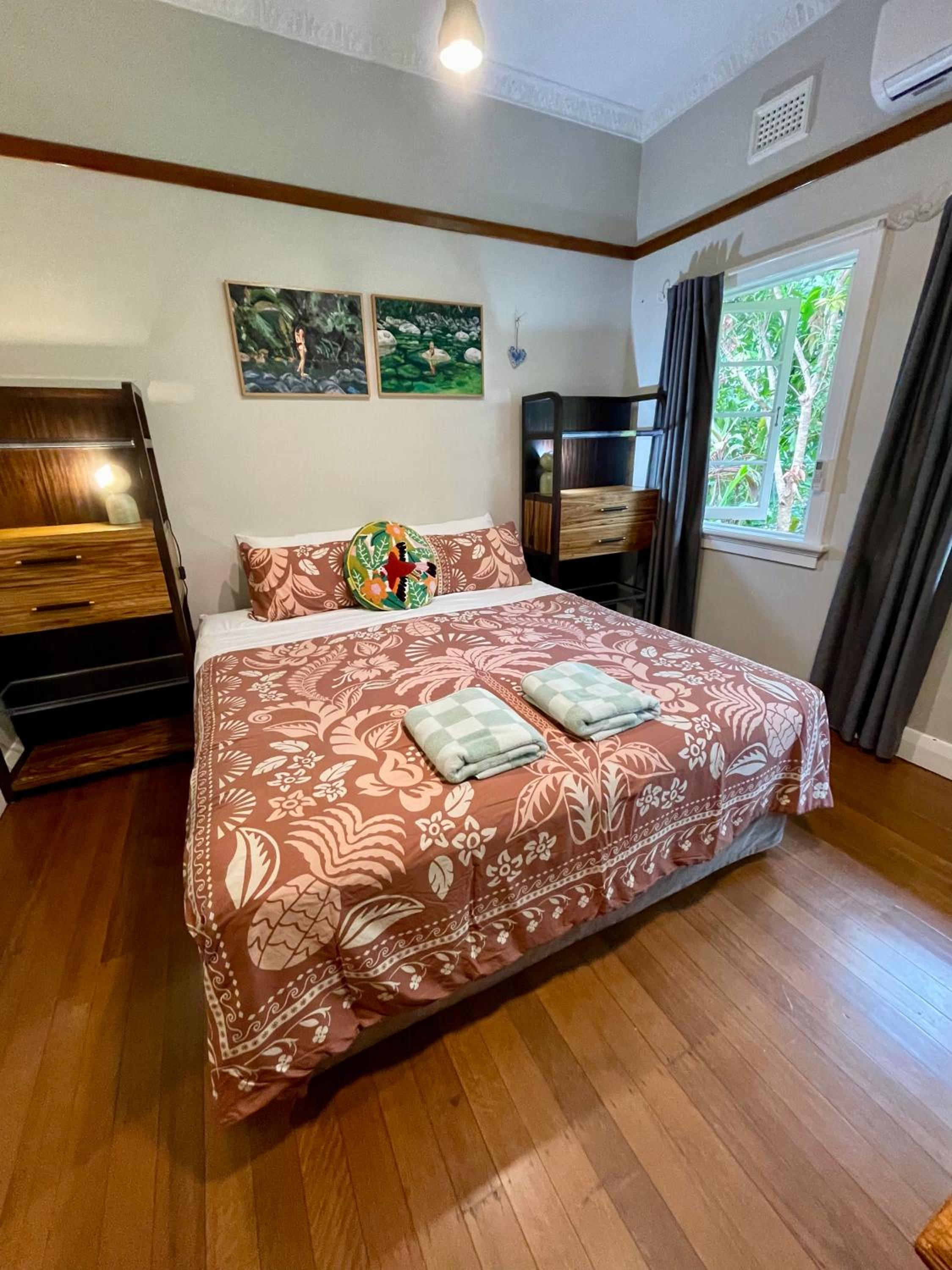 Deluxe King Room photo 2