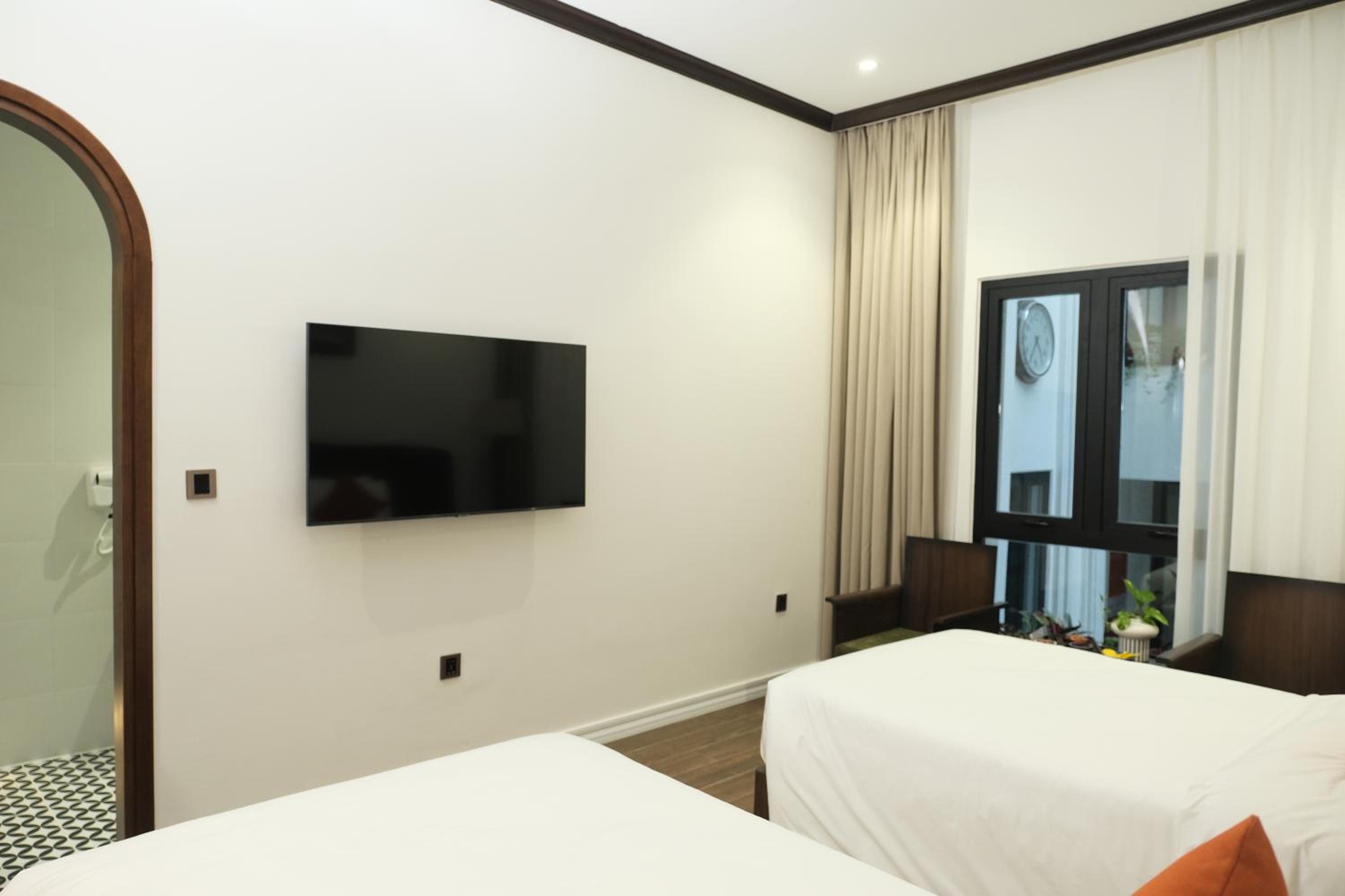 Superior Double or Twin Room photo 3