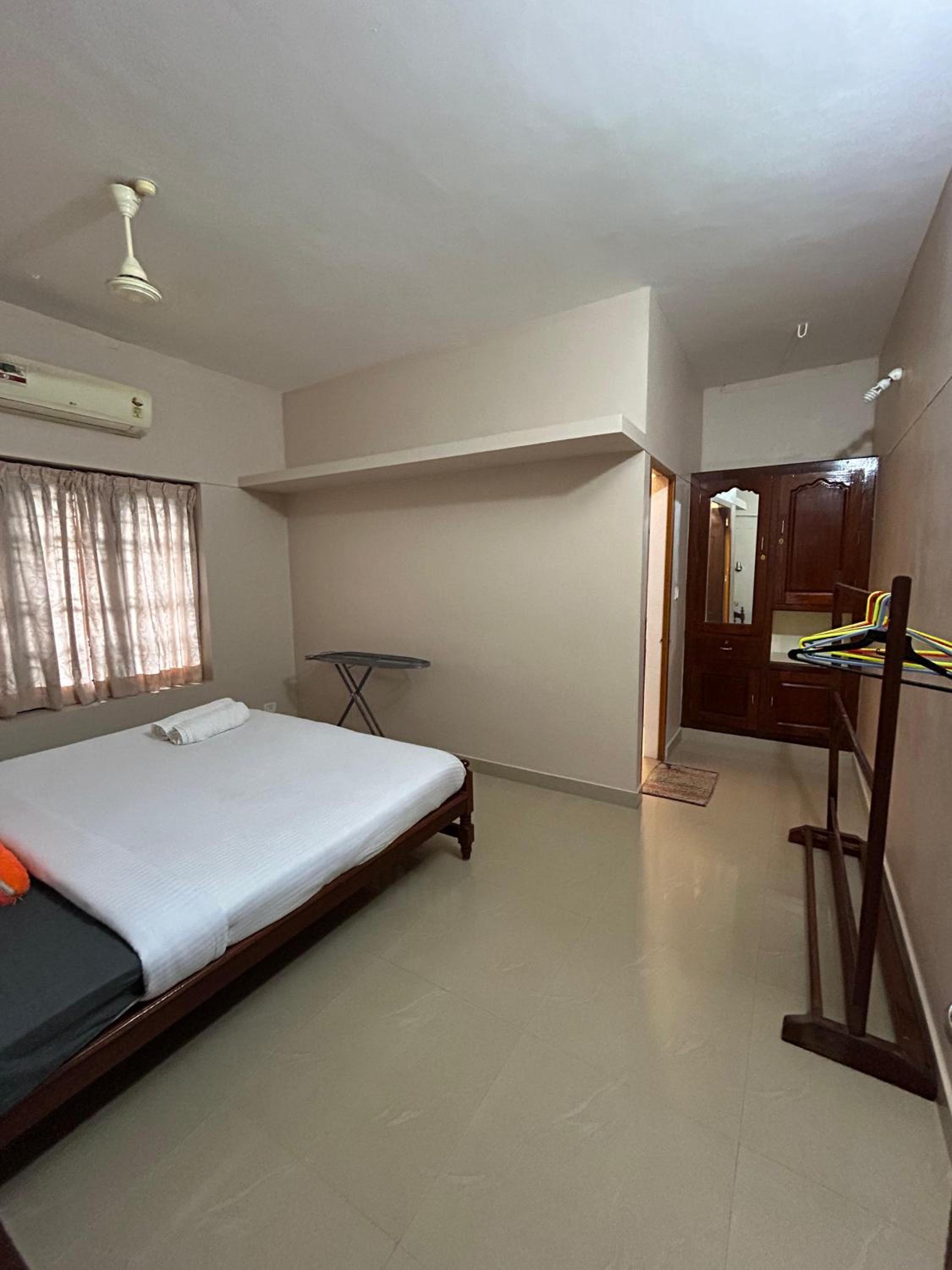 Deluxe Double Room (2 Adults + 1 Child) photo 3