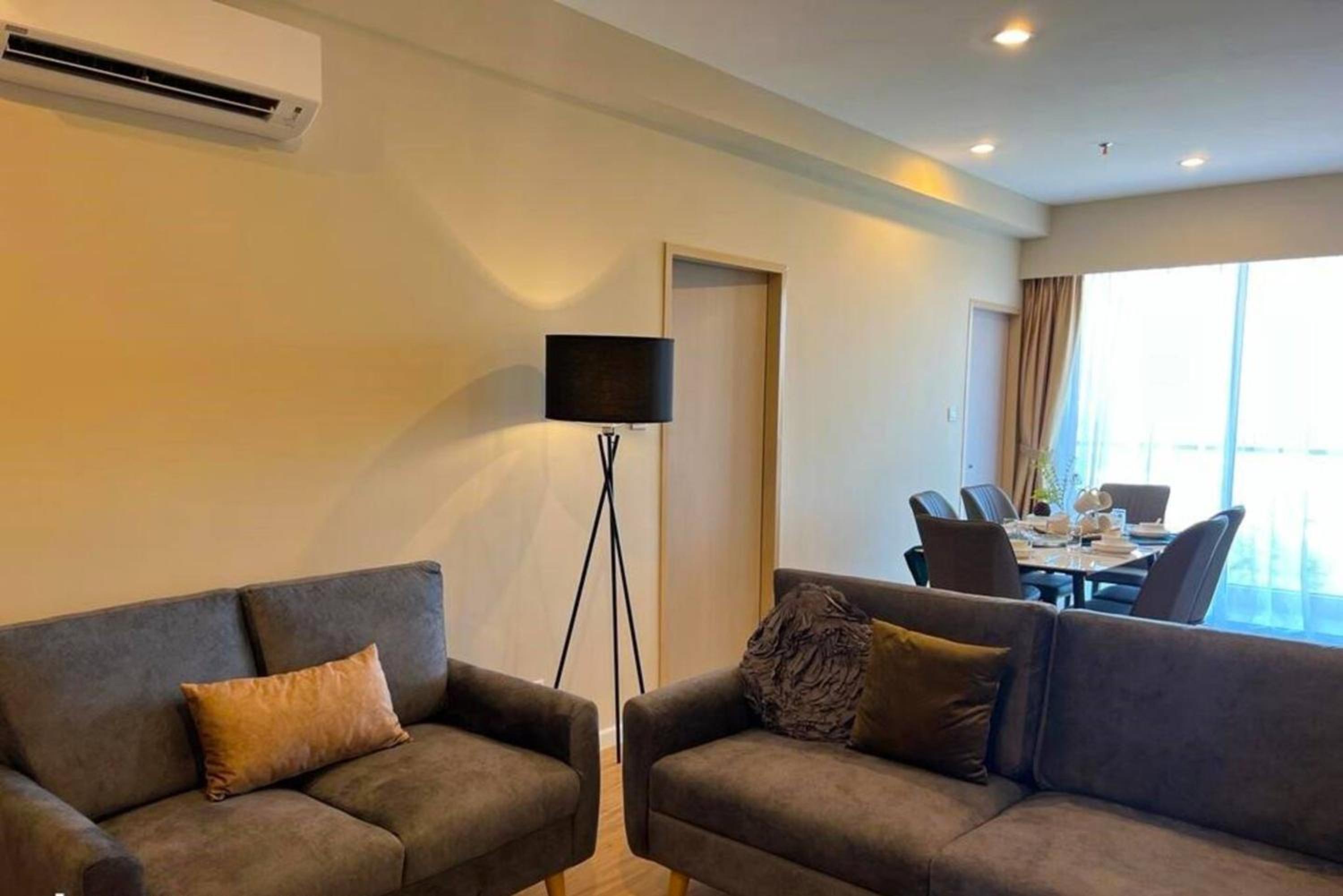 Three-Bedroom Apartment photo 1
