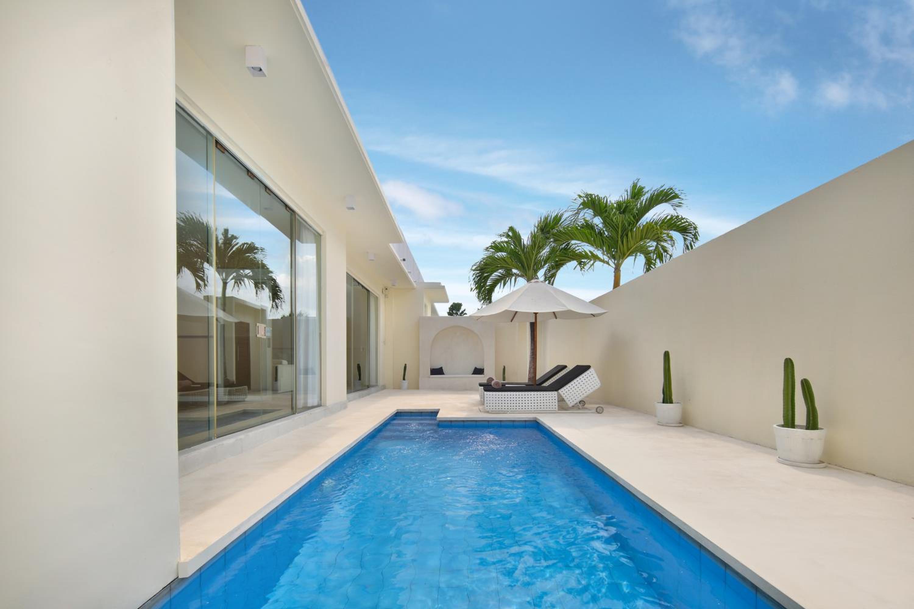 Deluxe Villa - Photo 2